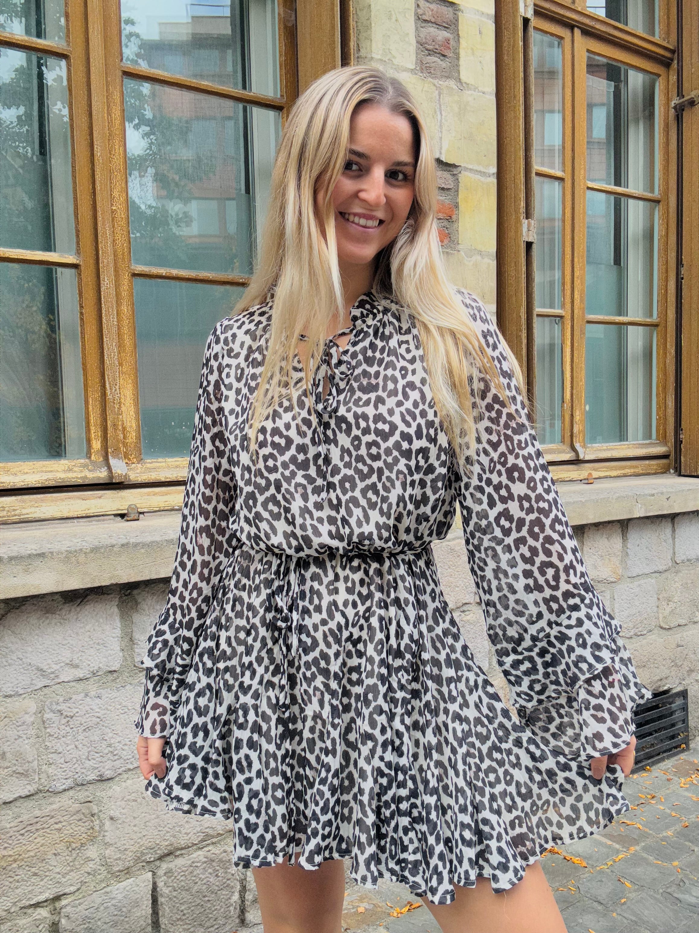 Robe beige Irrésistible