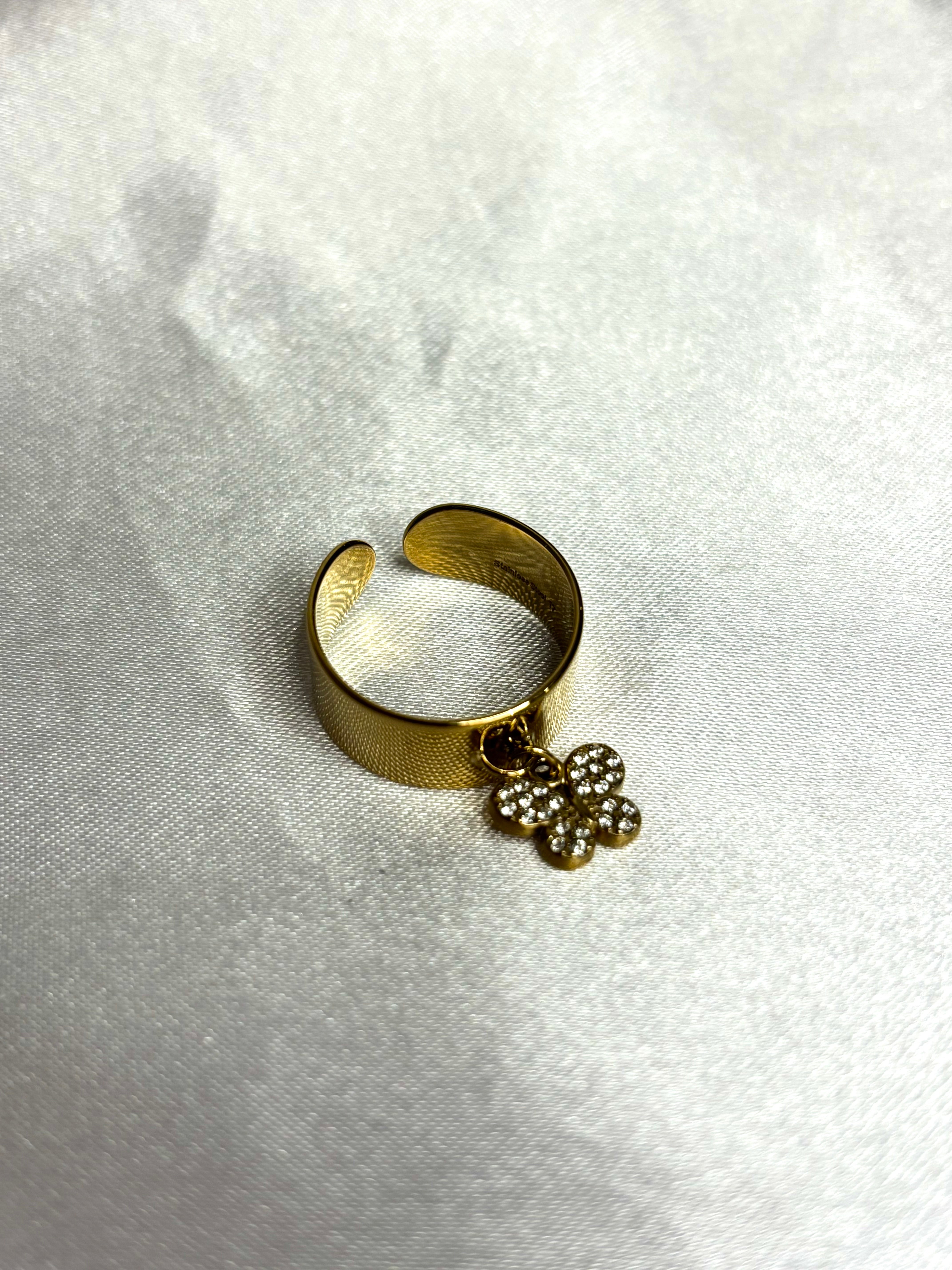 Bague Charismatique