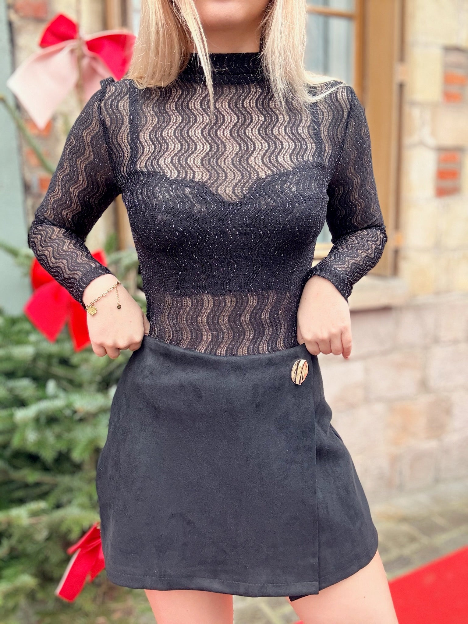 Jupe-short noire craquante