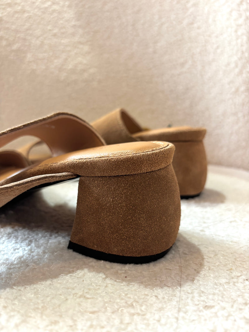 Mules Camel Luna