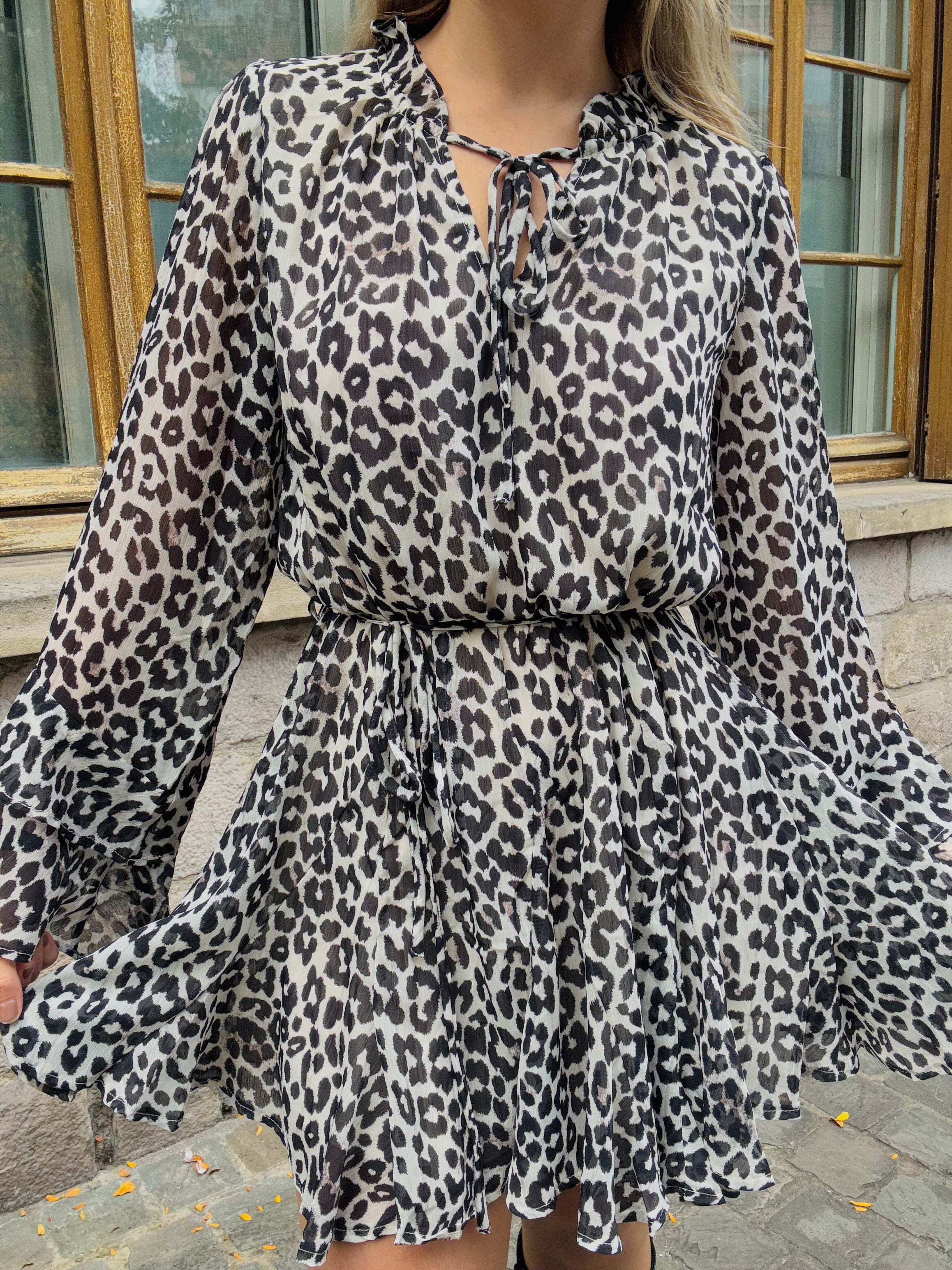 Robe beige Irrésistible