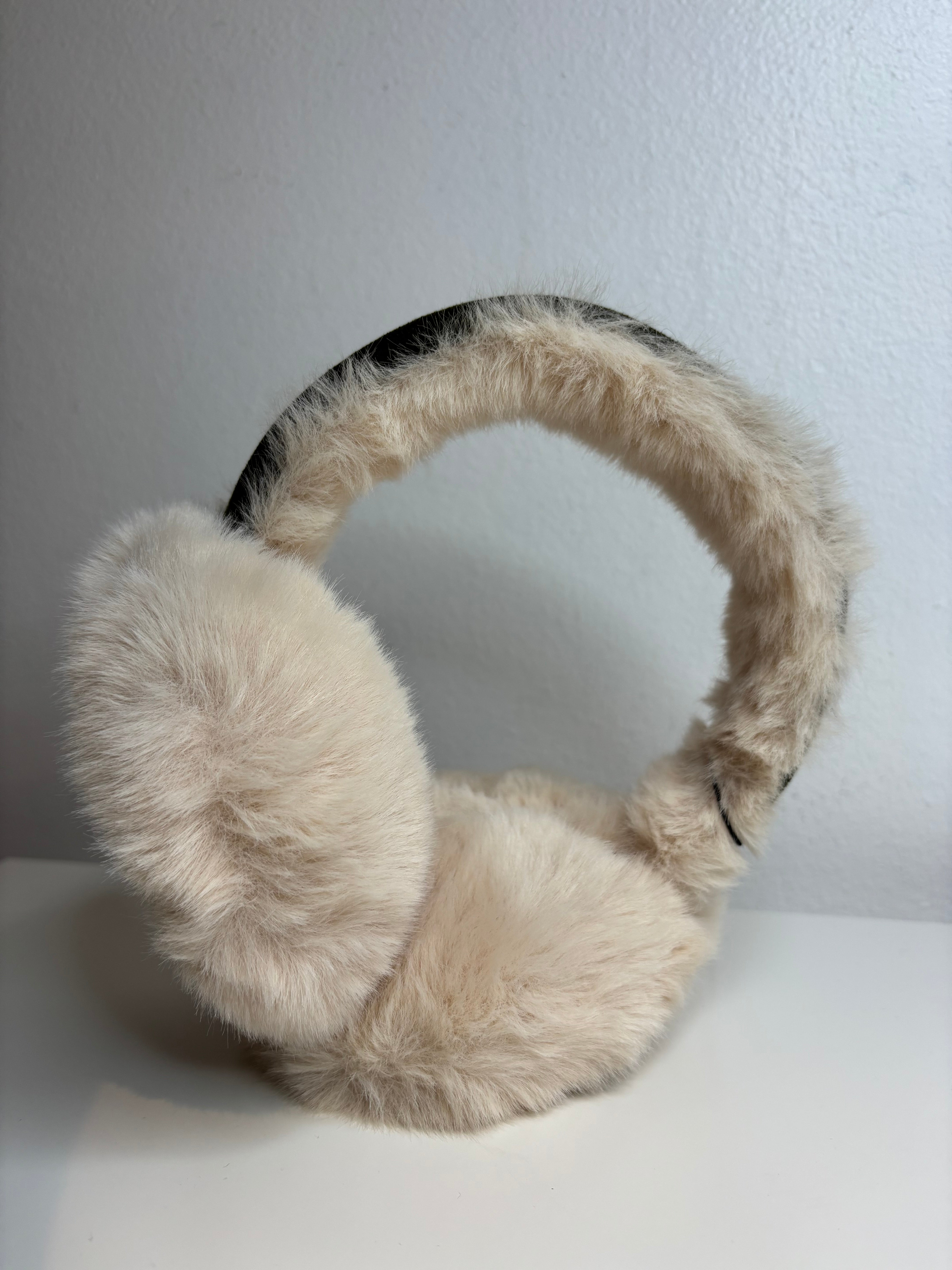 Caches-oreilles Kaki