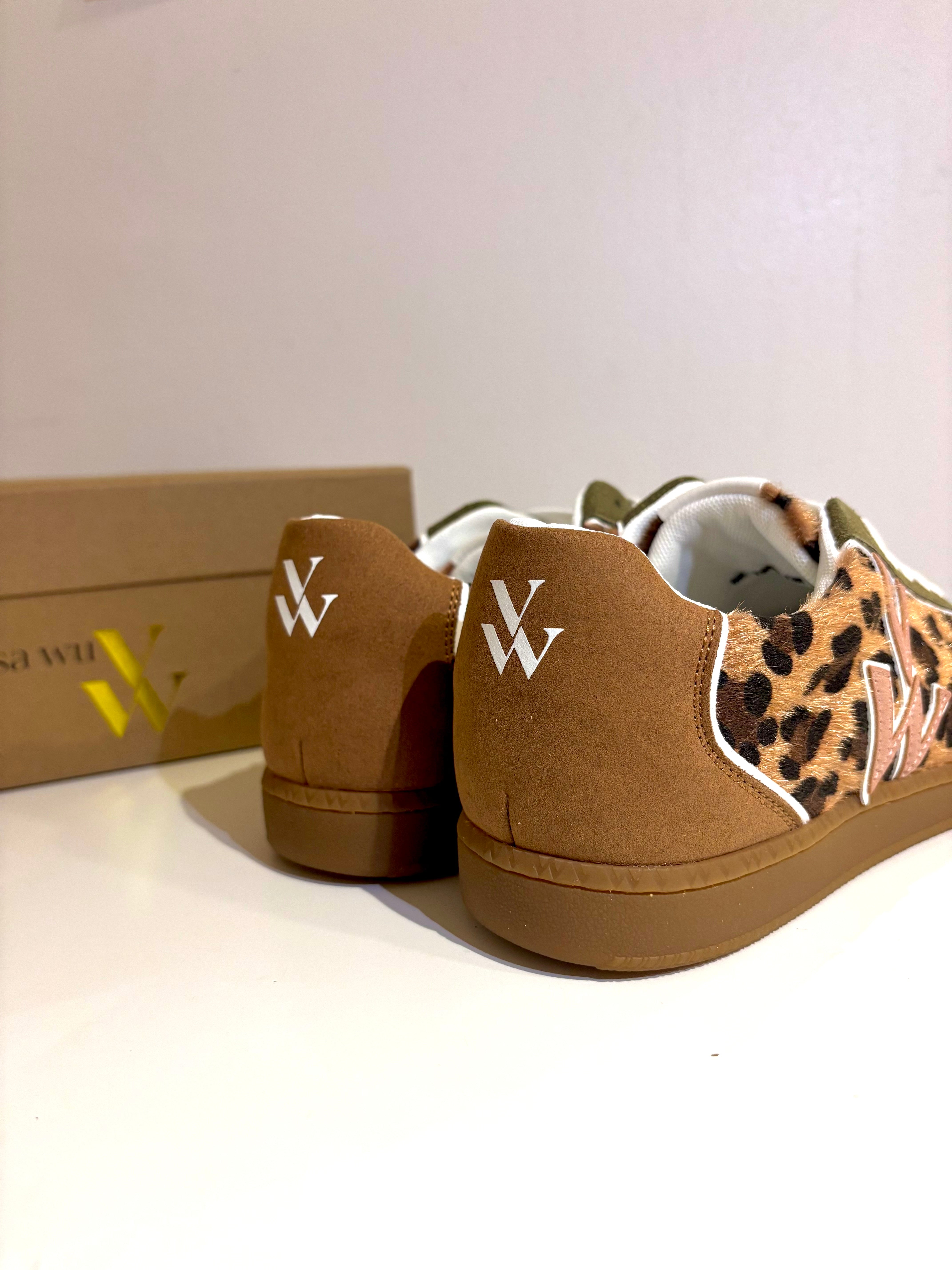 Baskets Camel Suzanne Vanessa Wu