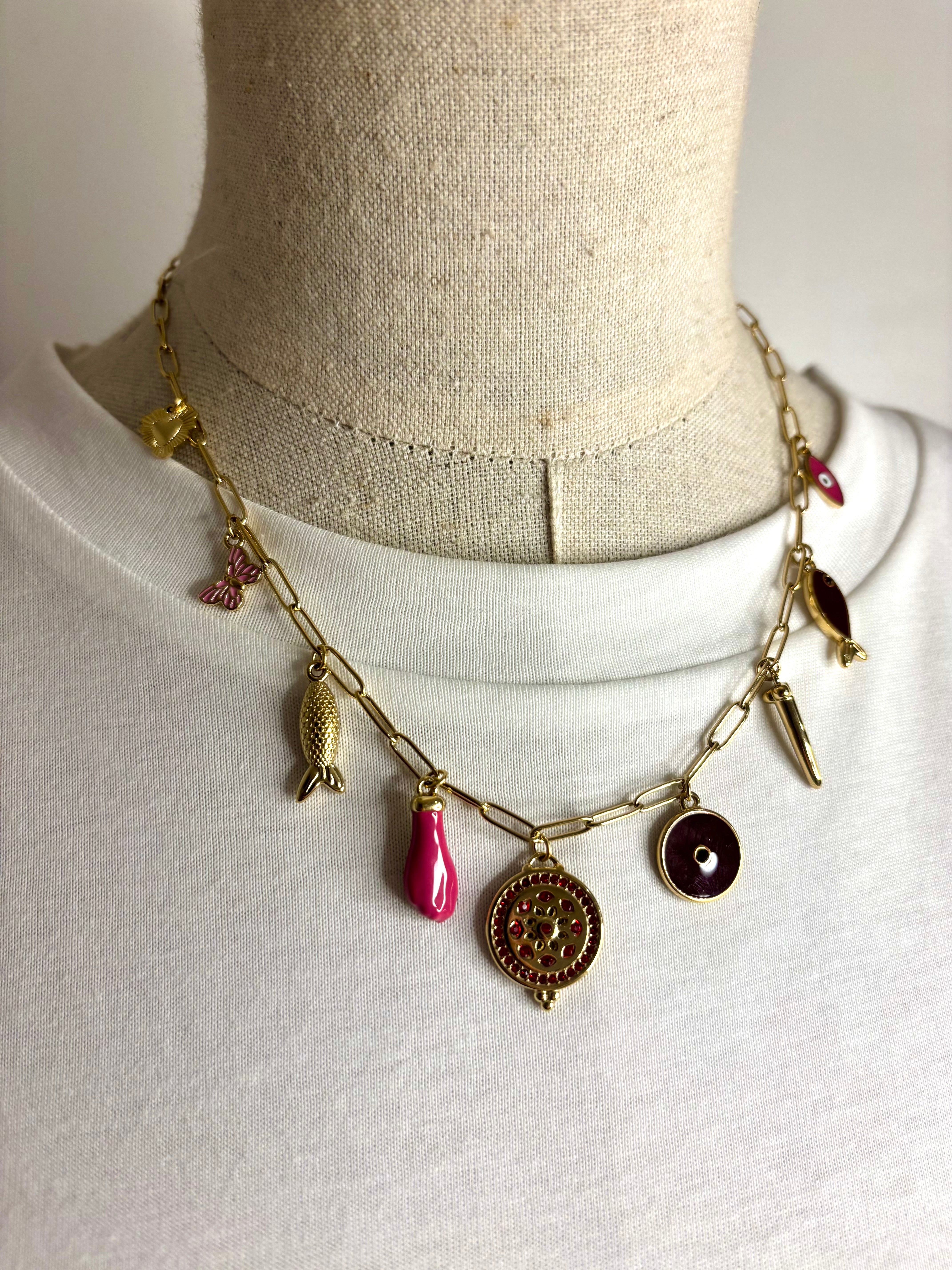 Collier CHARA