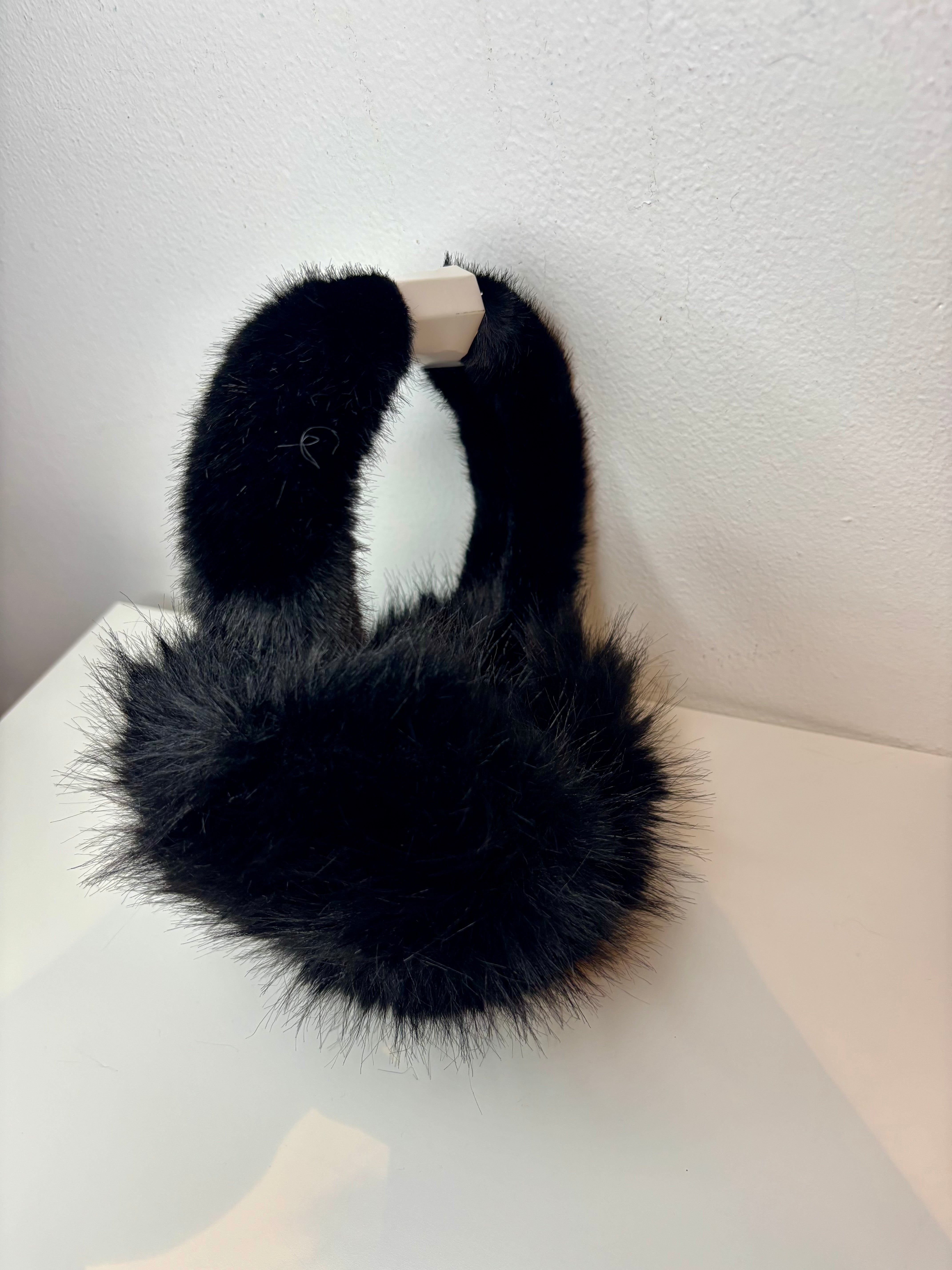 Caches-oreilles noir