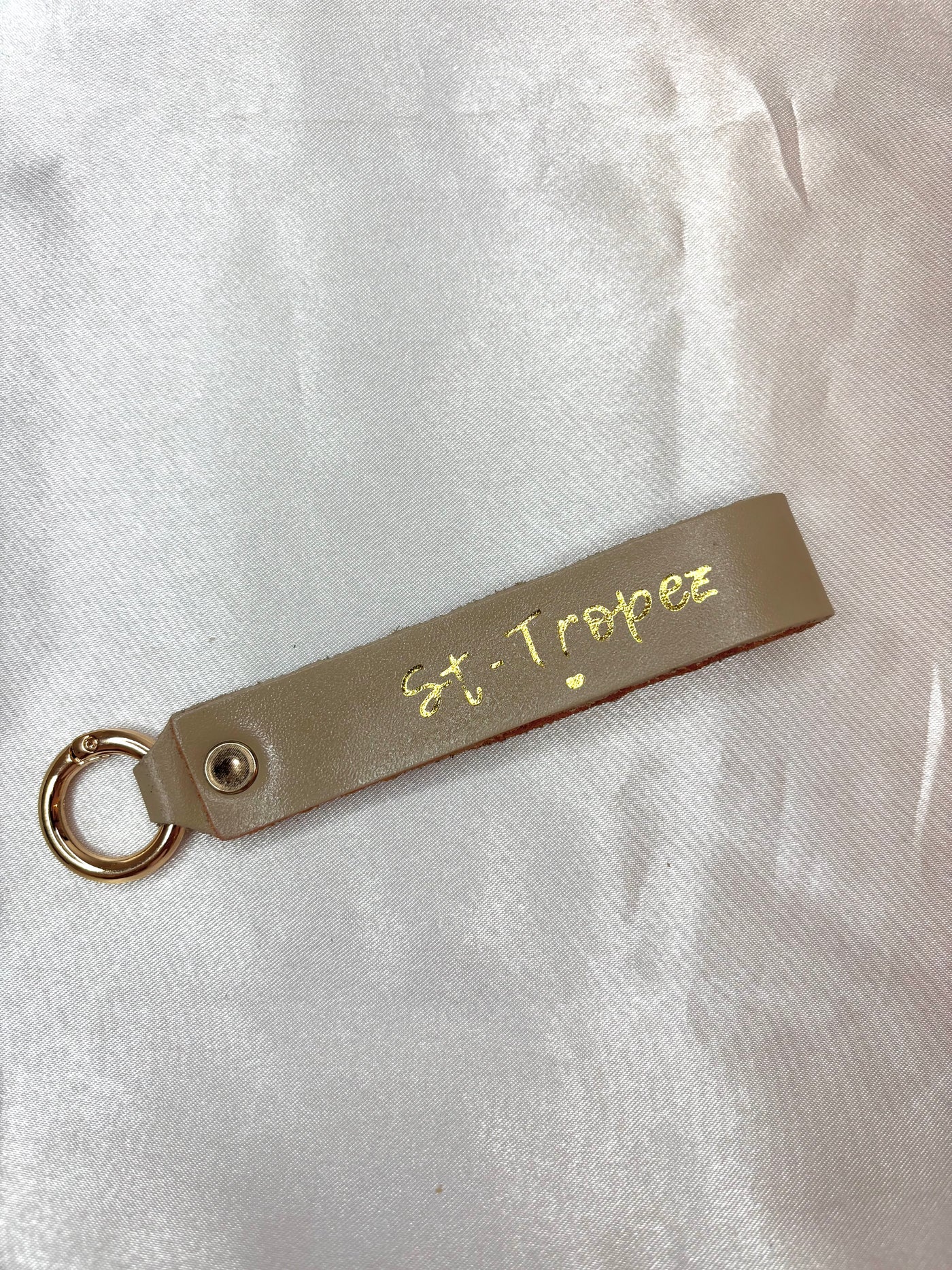 Porte clé St Tropez taupe