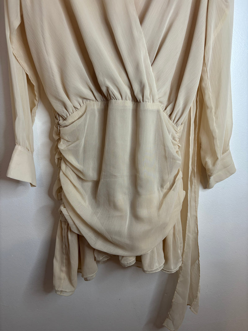 Robe beige Élégante