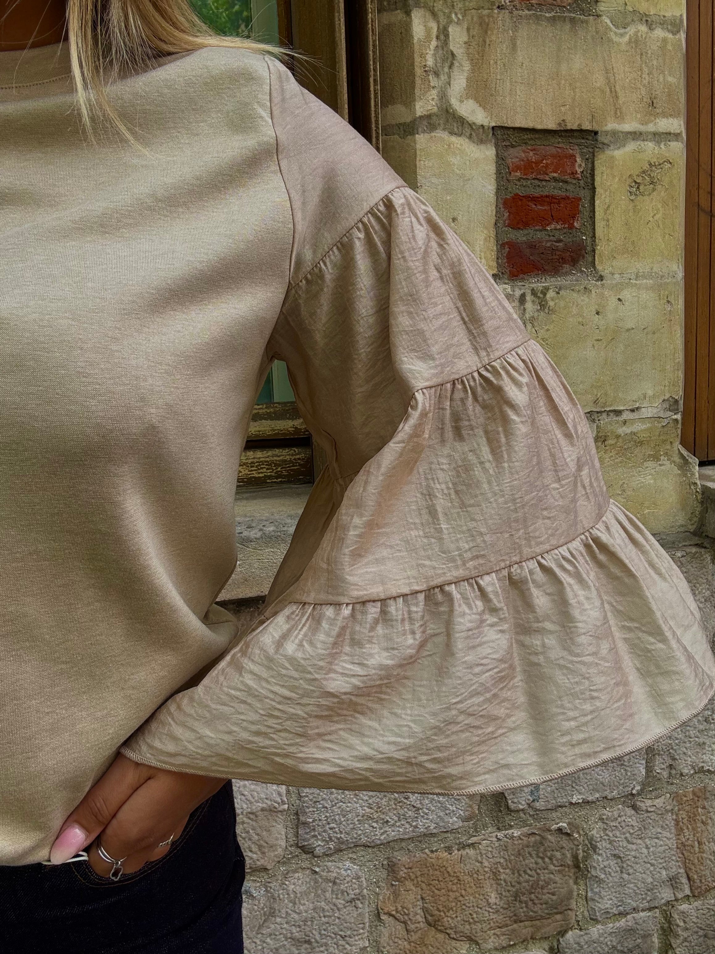 Top Beige Élégant
