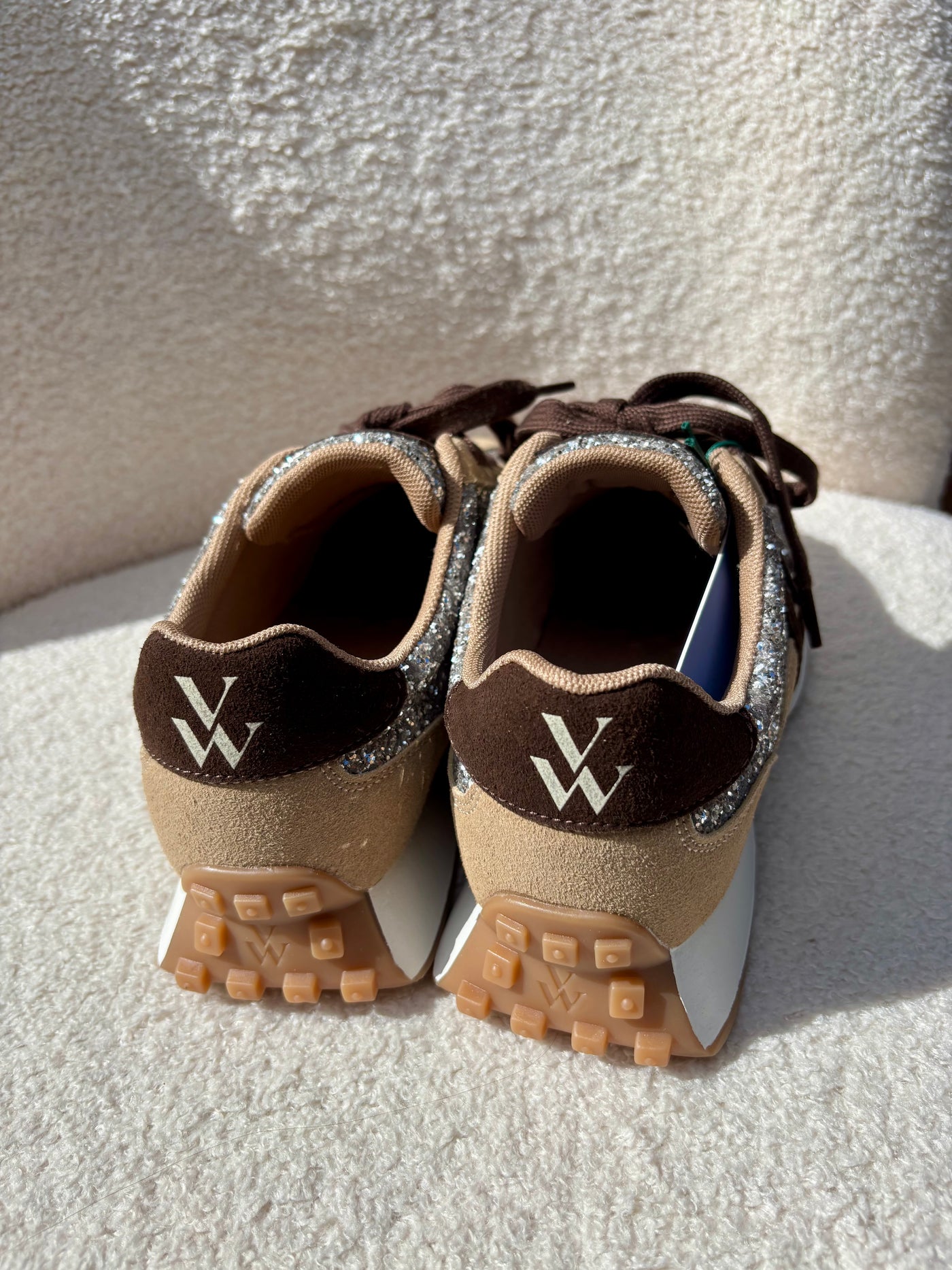 Baskets FLOW Initials beige