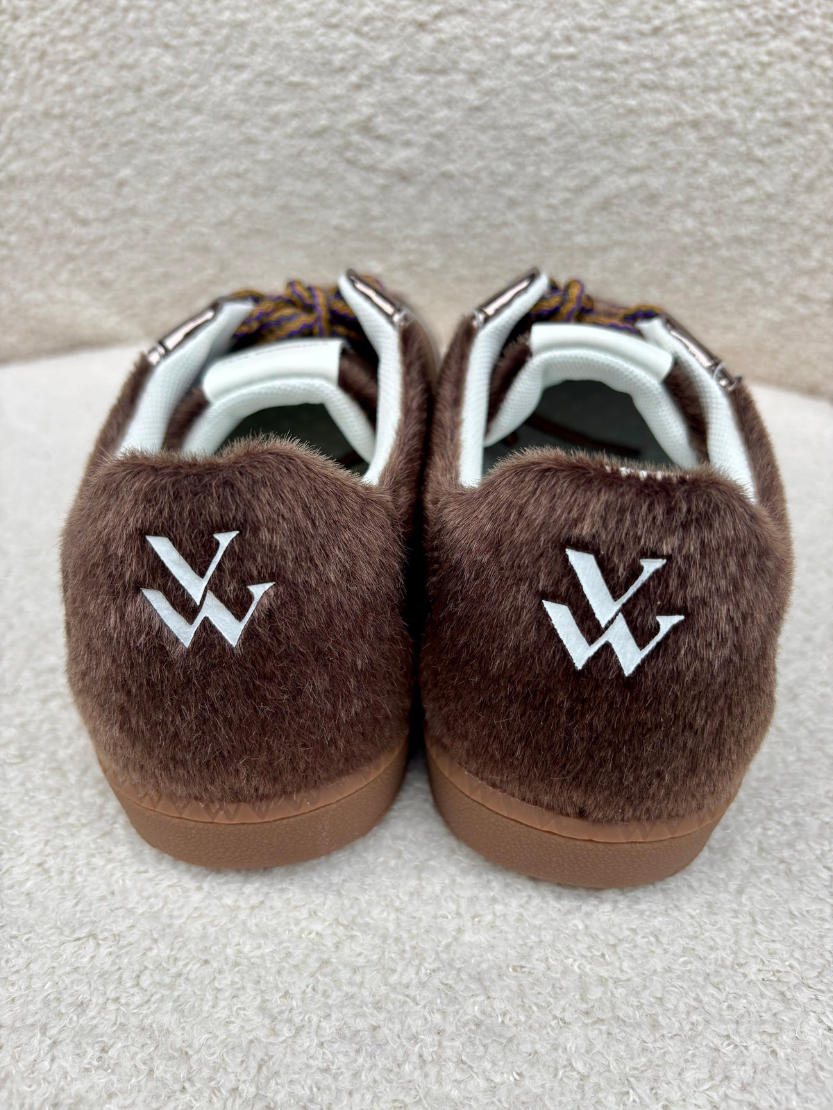 Baskets AURA INITIALS marron