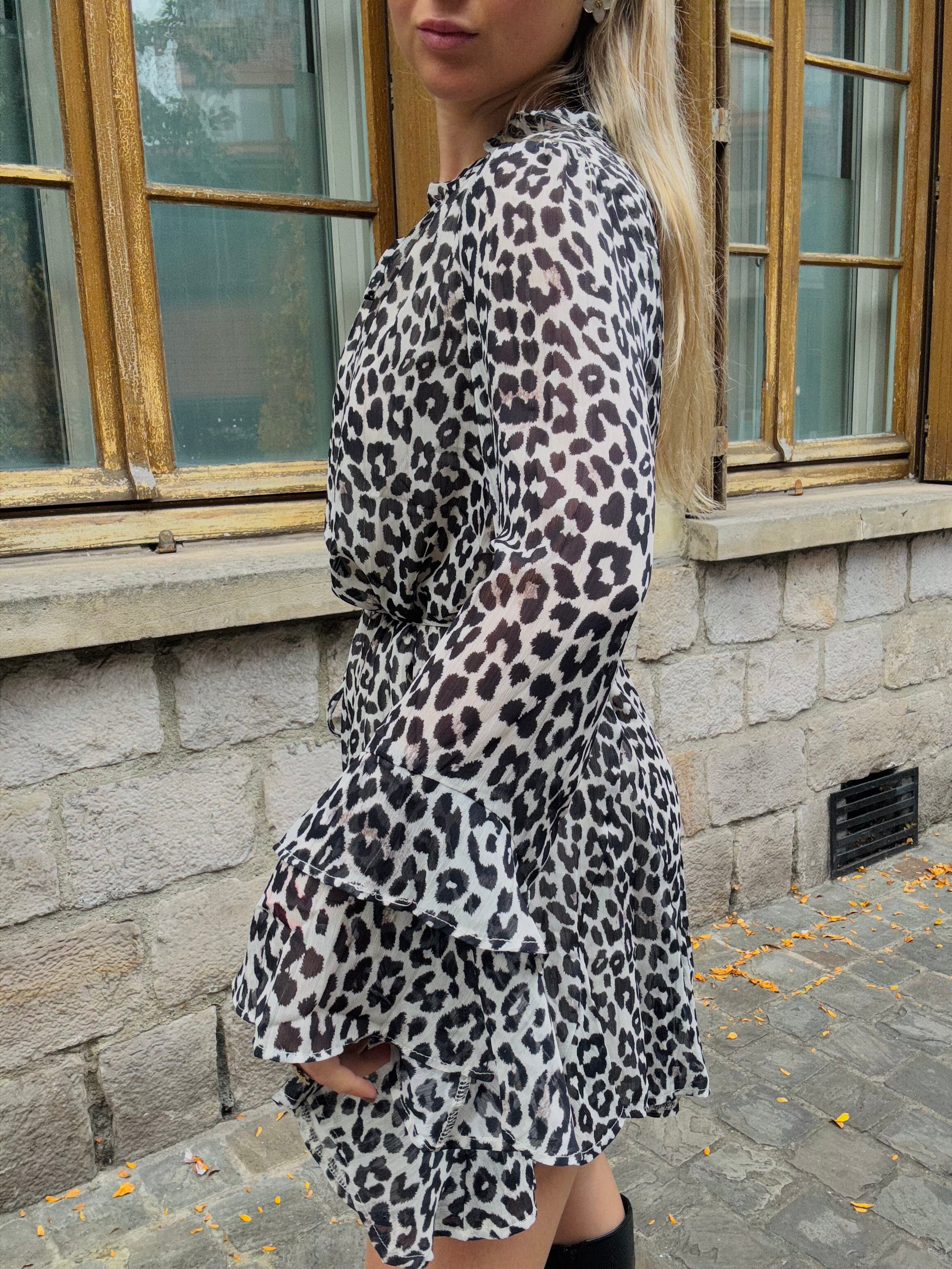 Robe beige Irrésistible