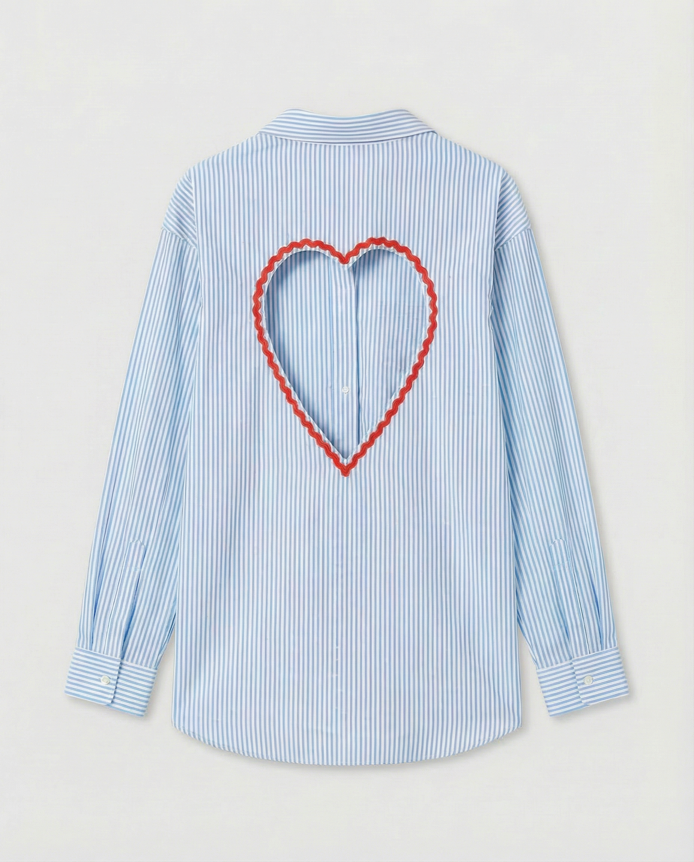 Chemise bleue romantique