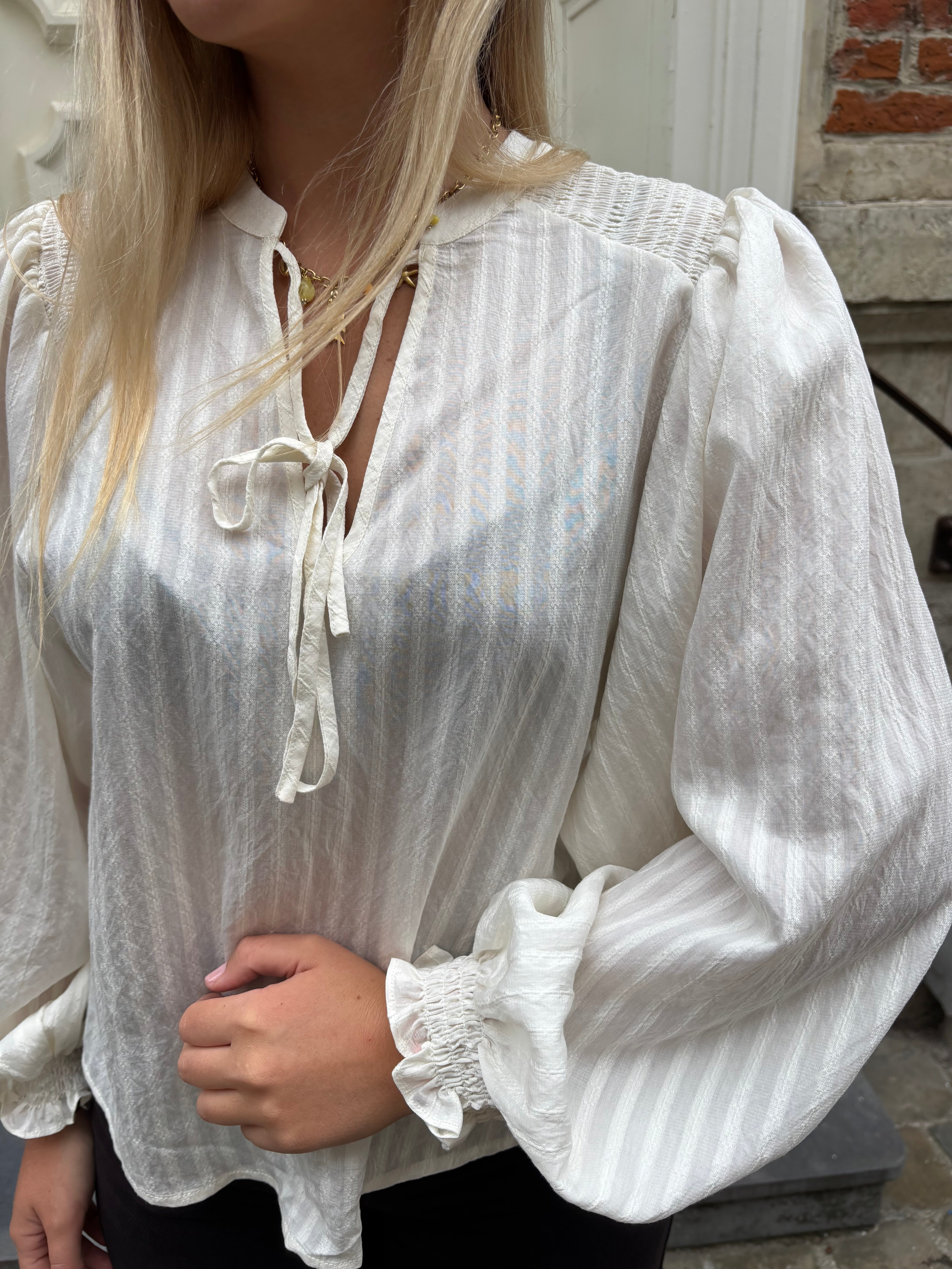 Blouse écru Serinda