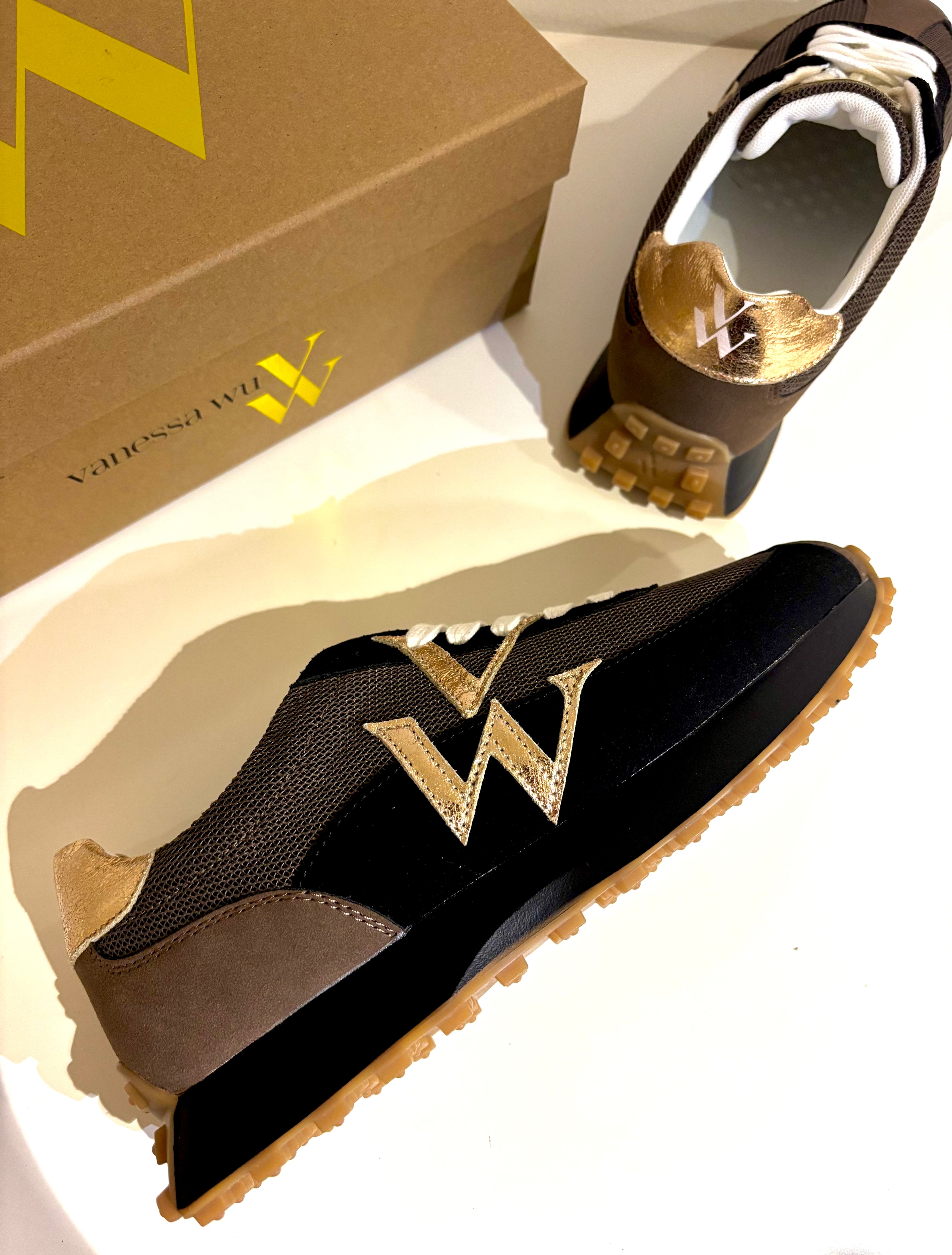 Baskets Noires PIA Vanessa Wu