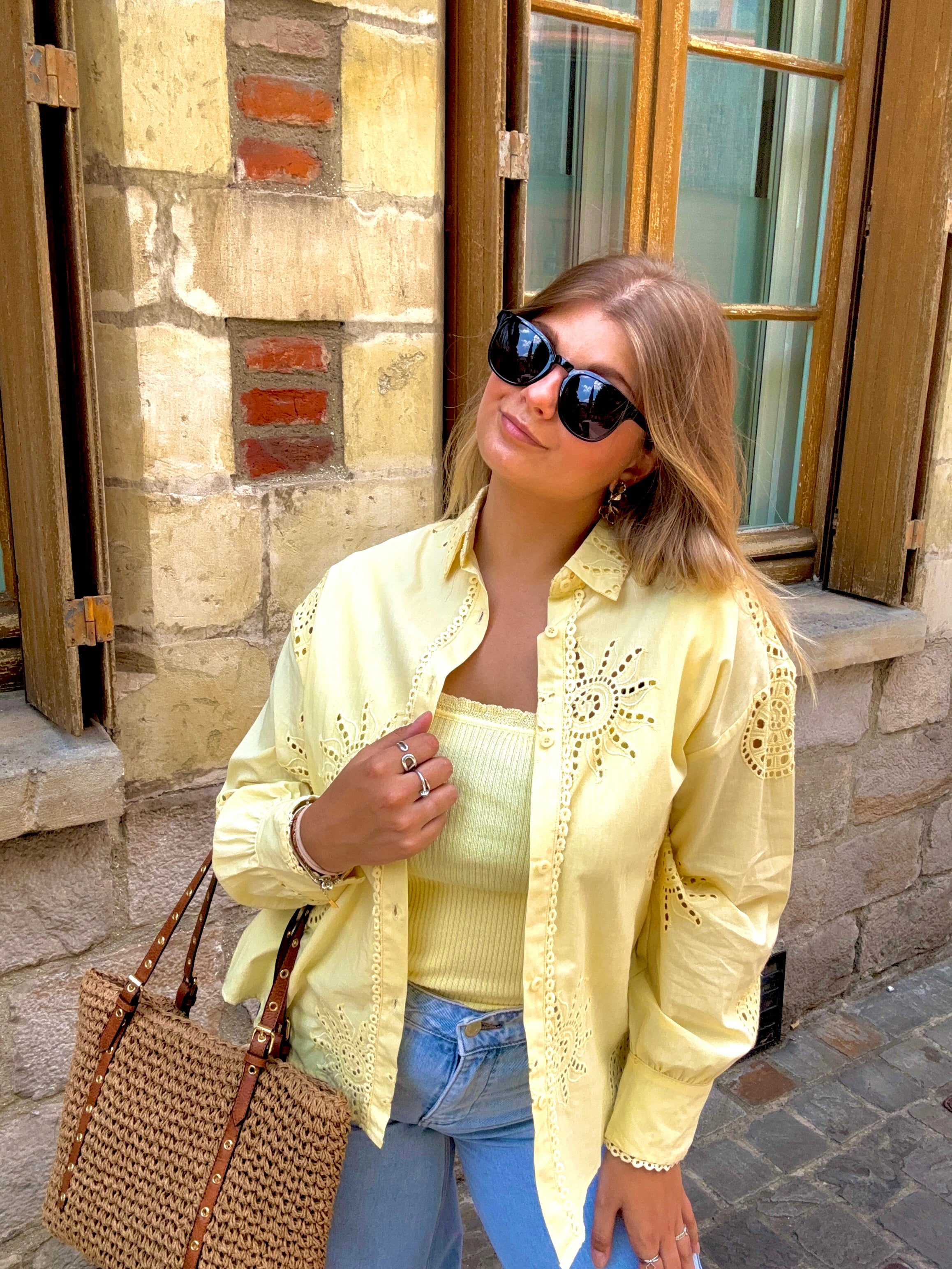 Chemise jaune soleil