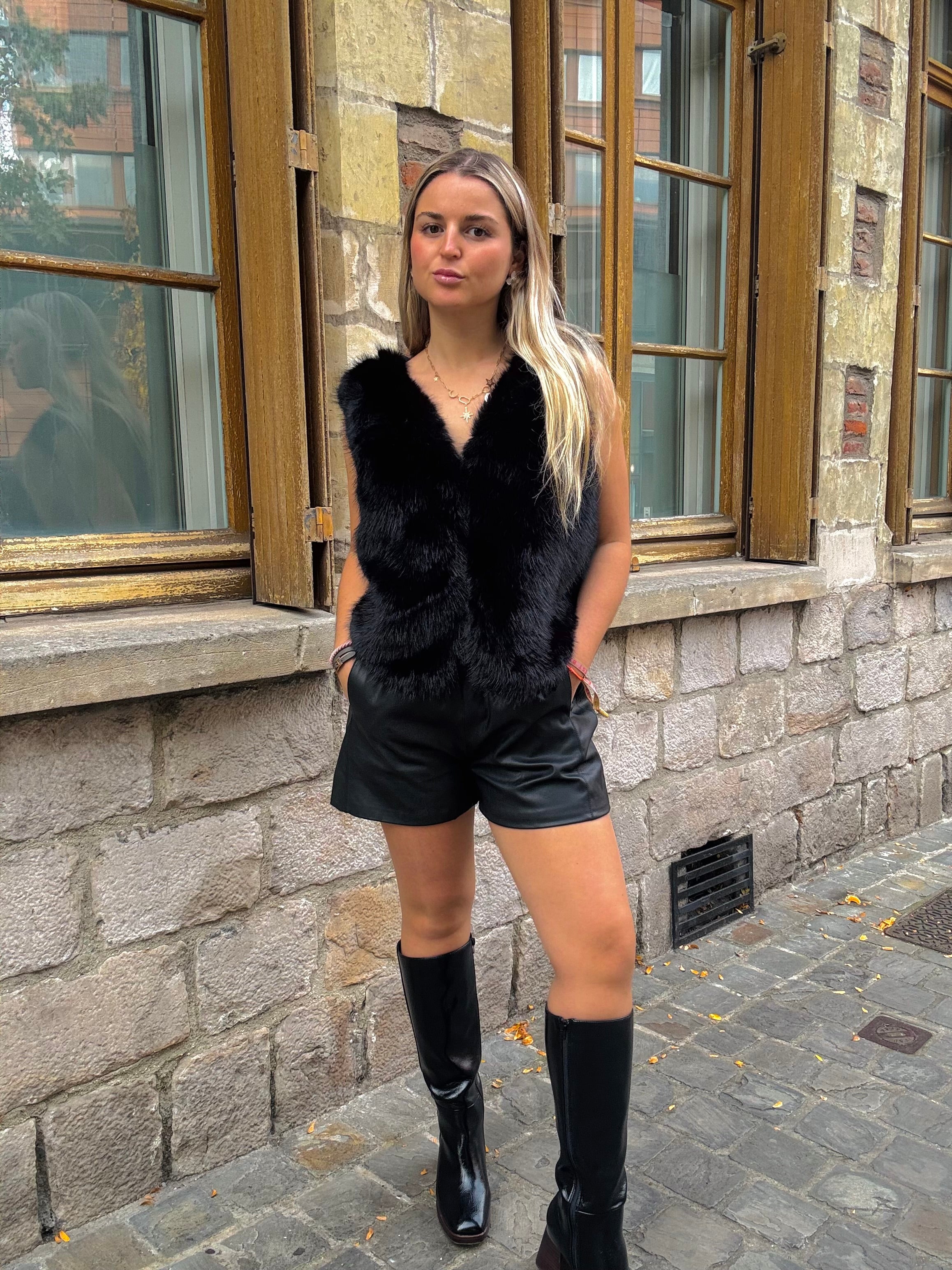 Short noir Audacieux