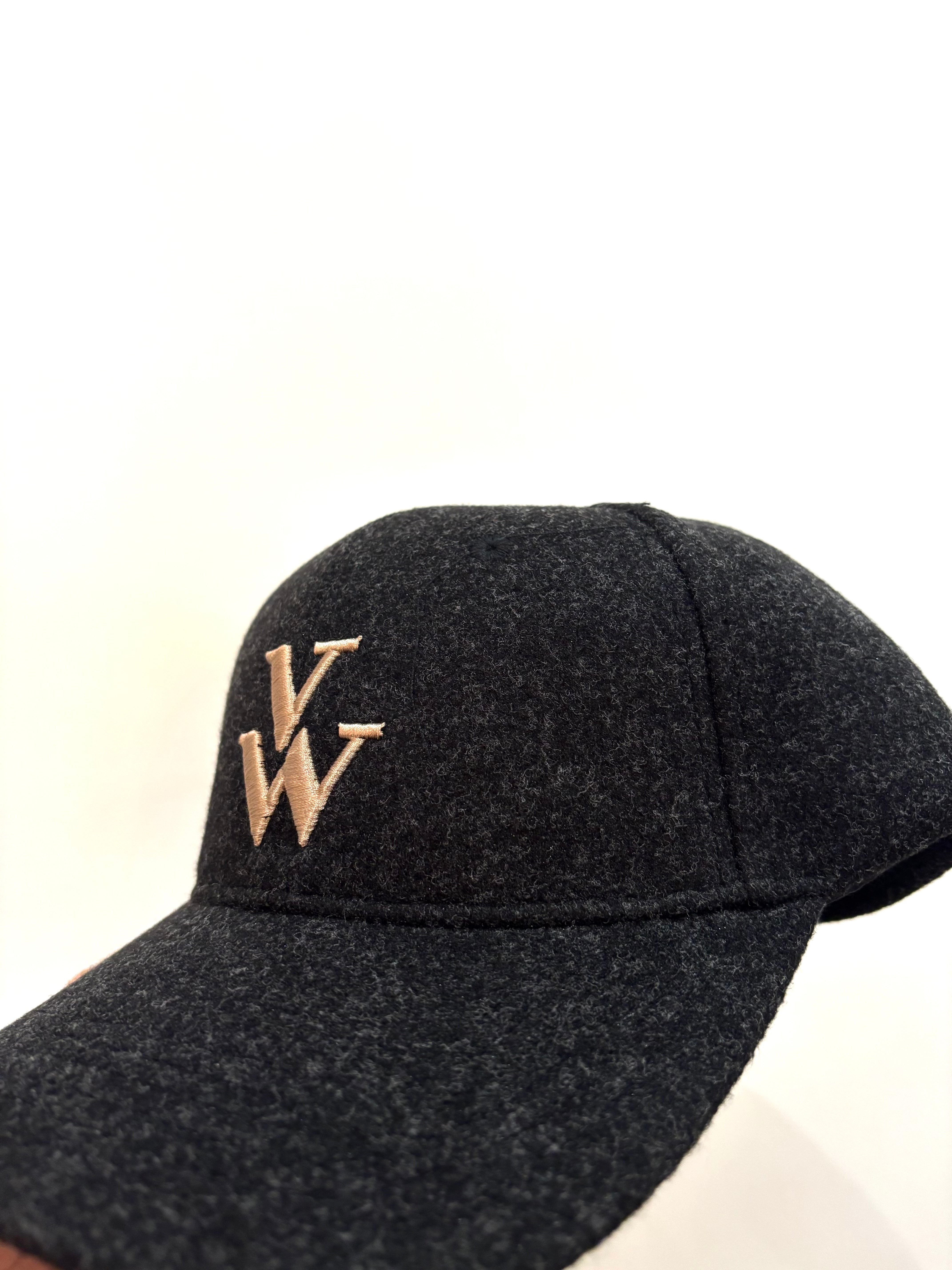 Casquette noire Vanessa wu