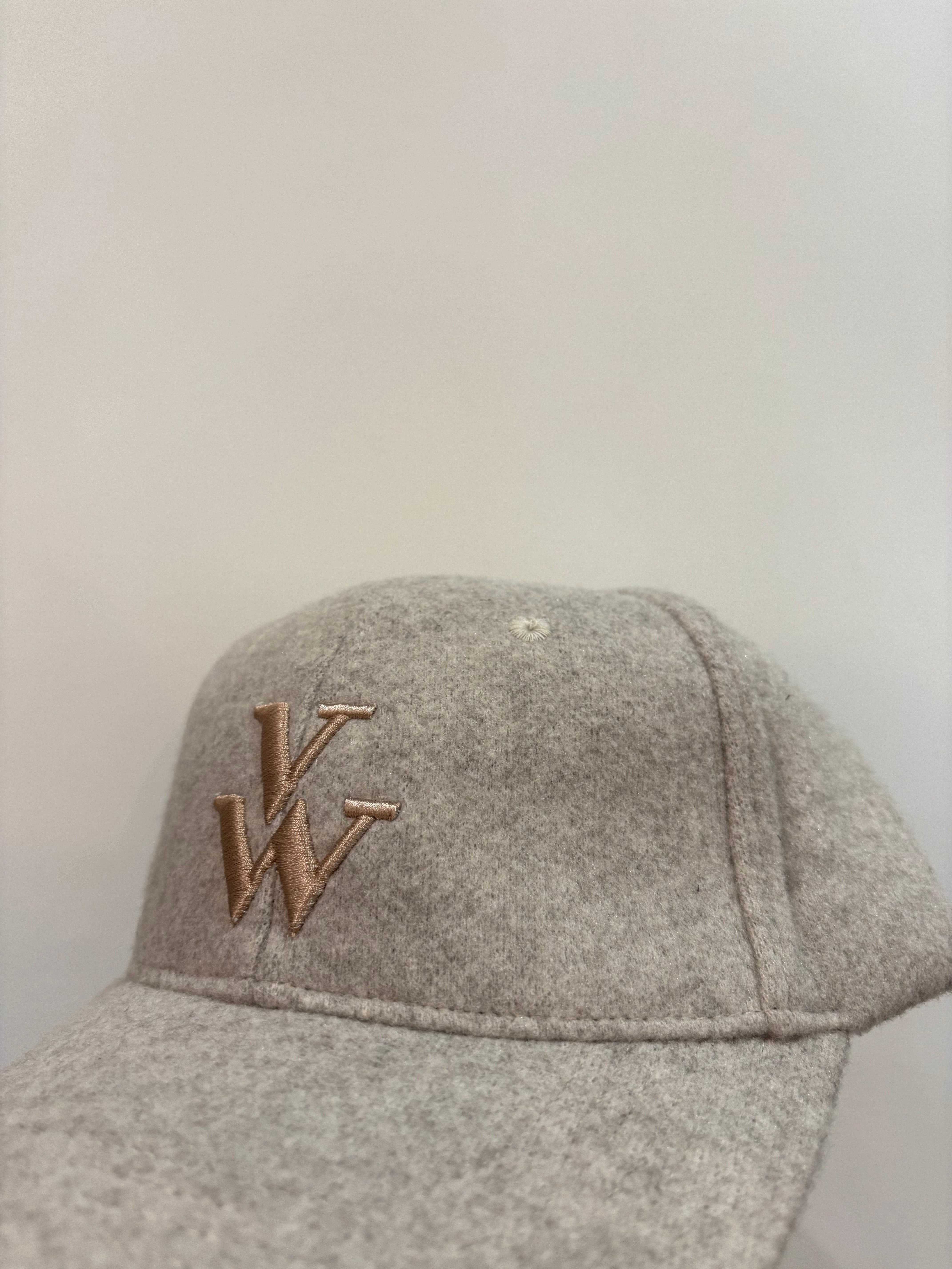 Casquette beige Vanessa wu