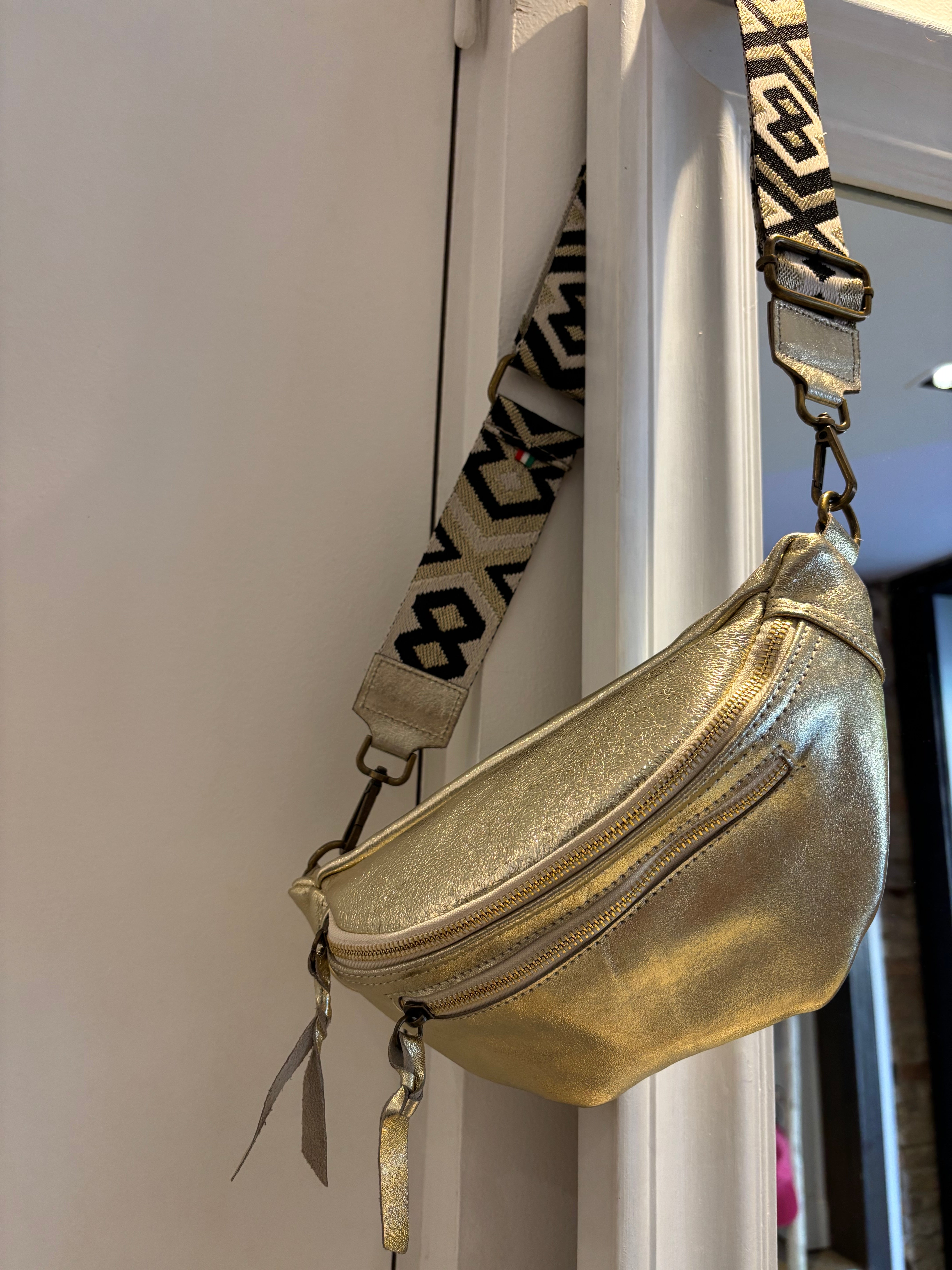 Sac banane doré irisé