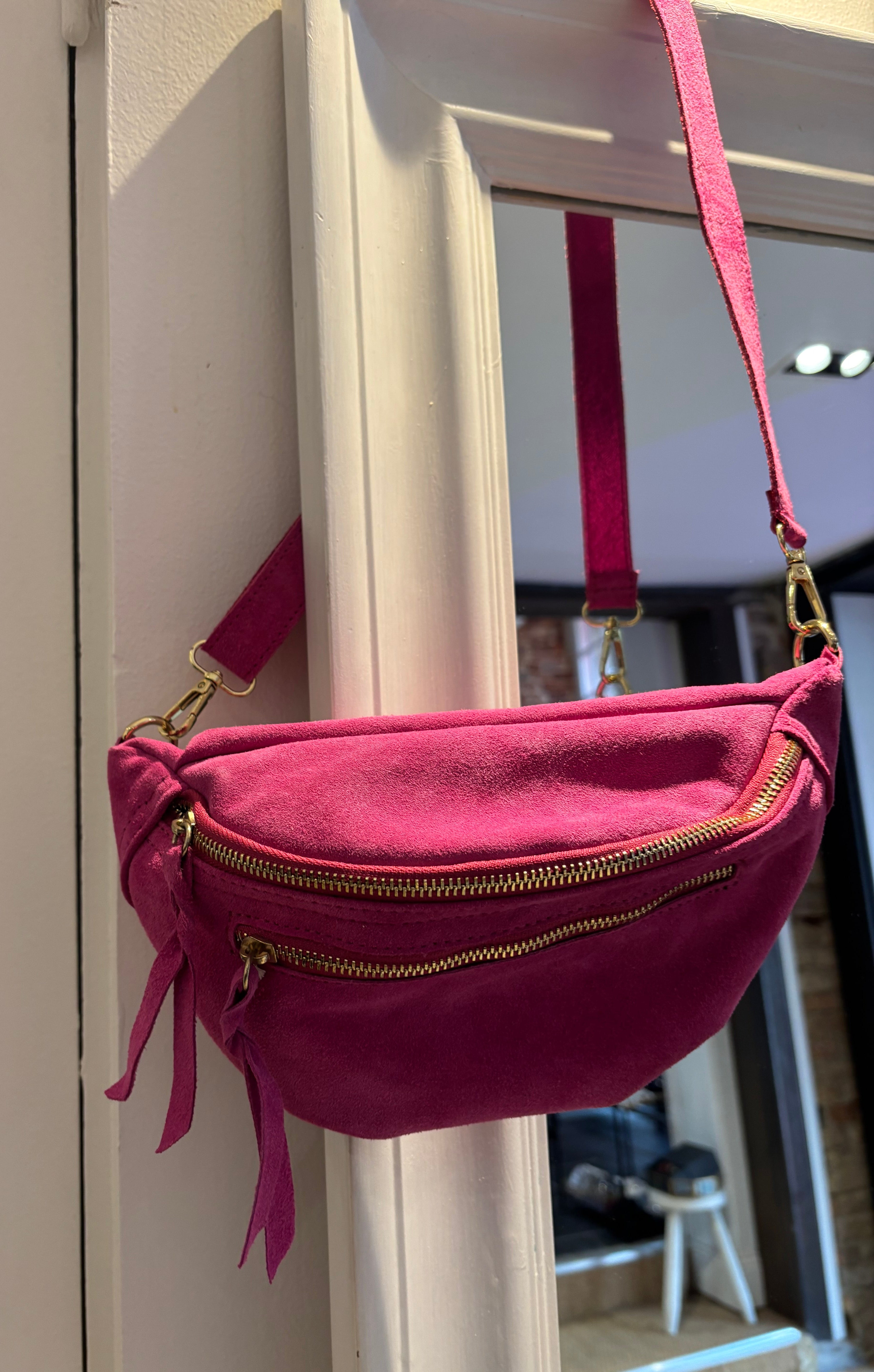 Sac banane rose fuchsia daim