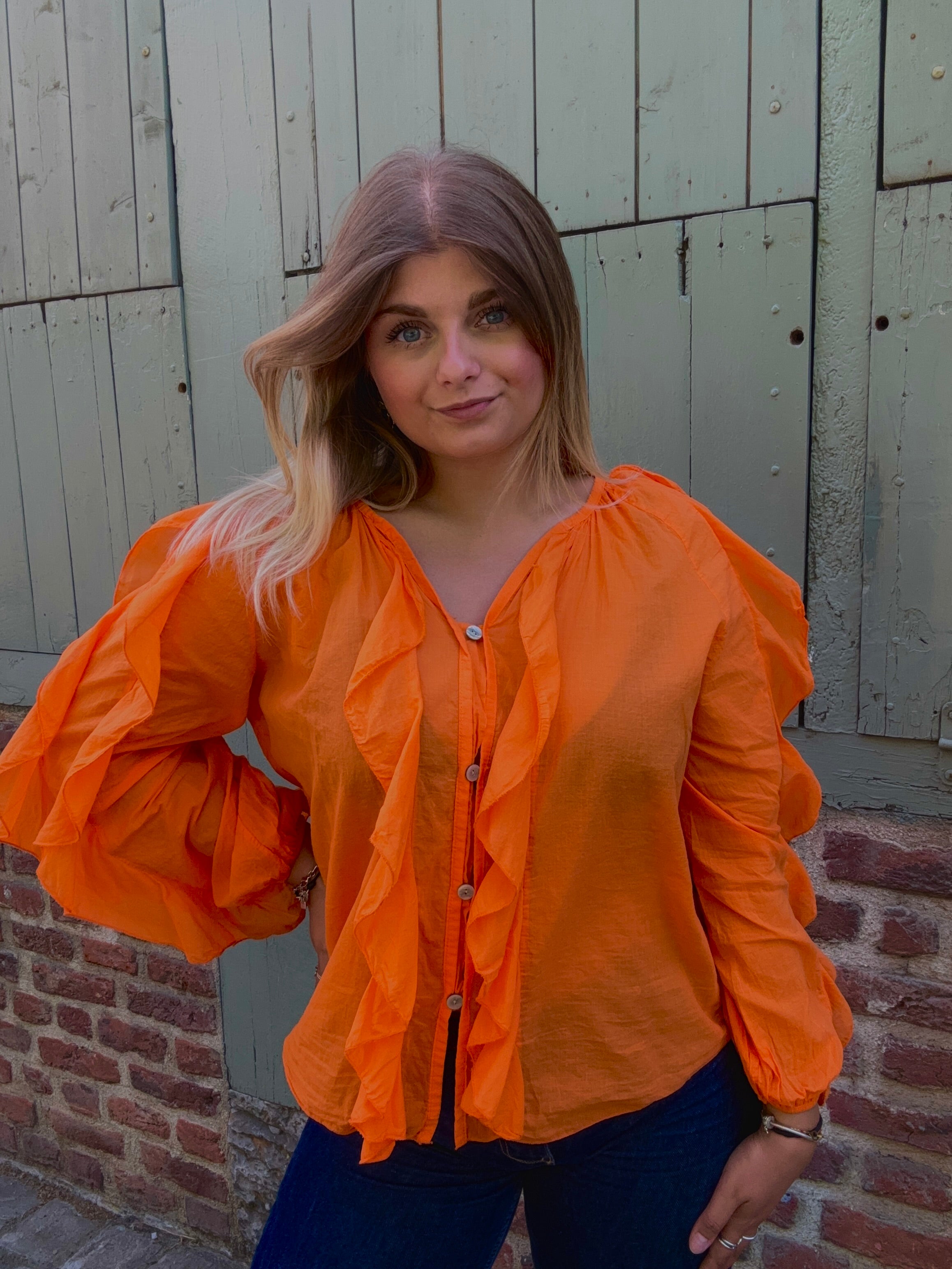 Blouse à Volants orange Sulfureuse