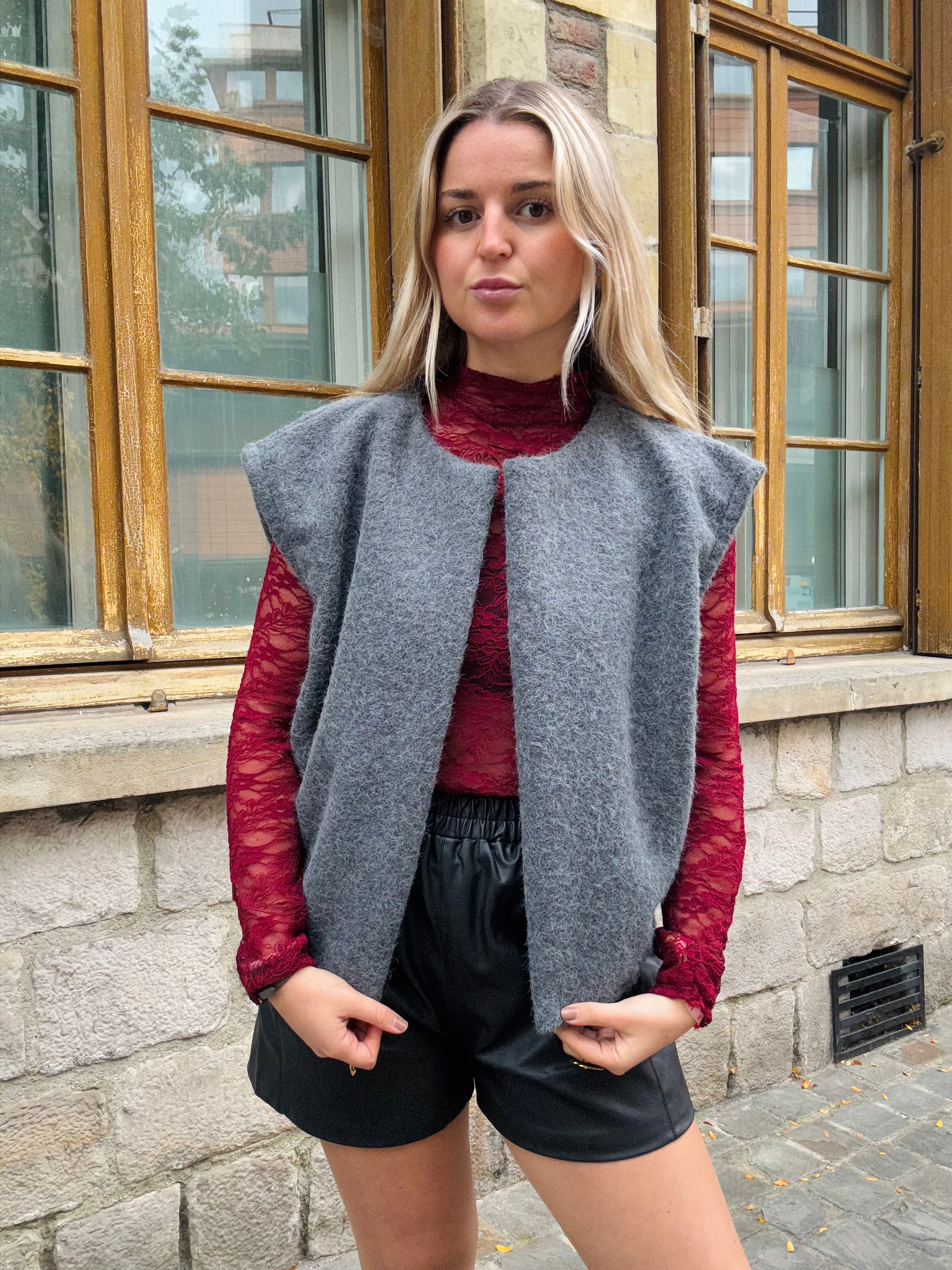 Gilet sans manches gris foncé