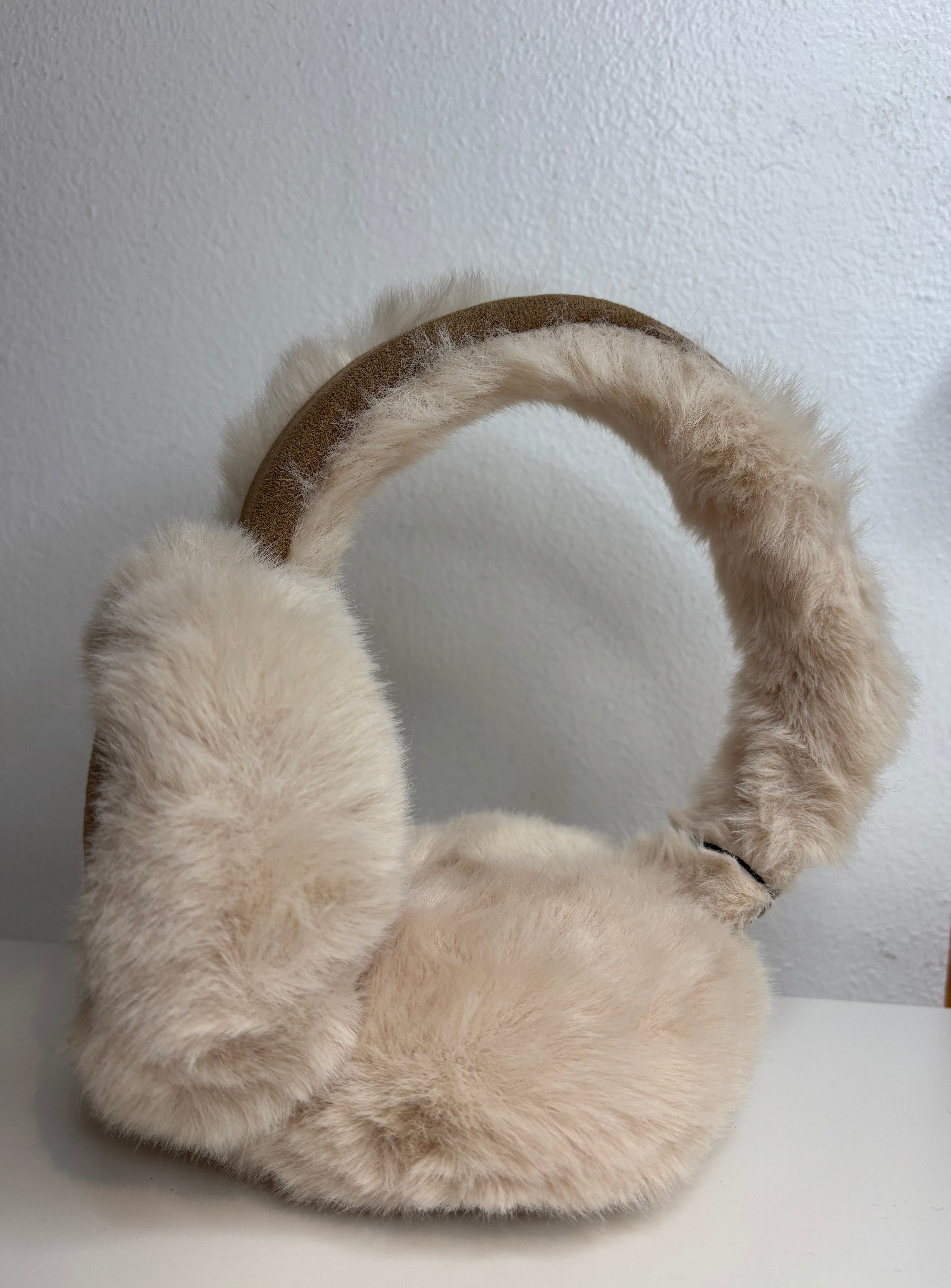 Caches-oreilles Camel