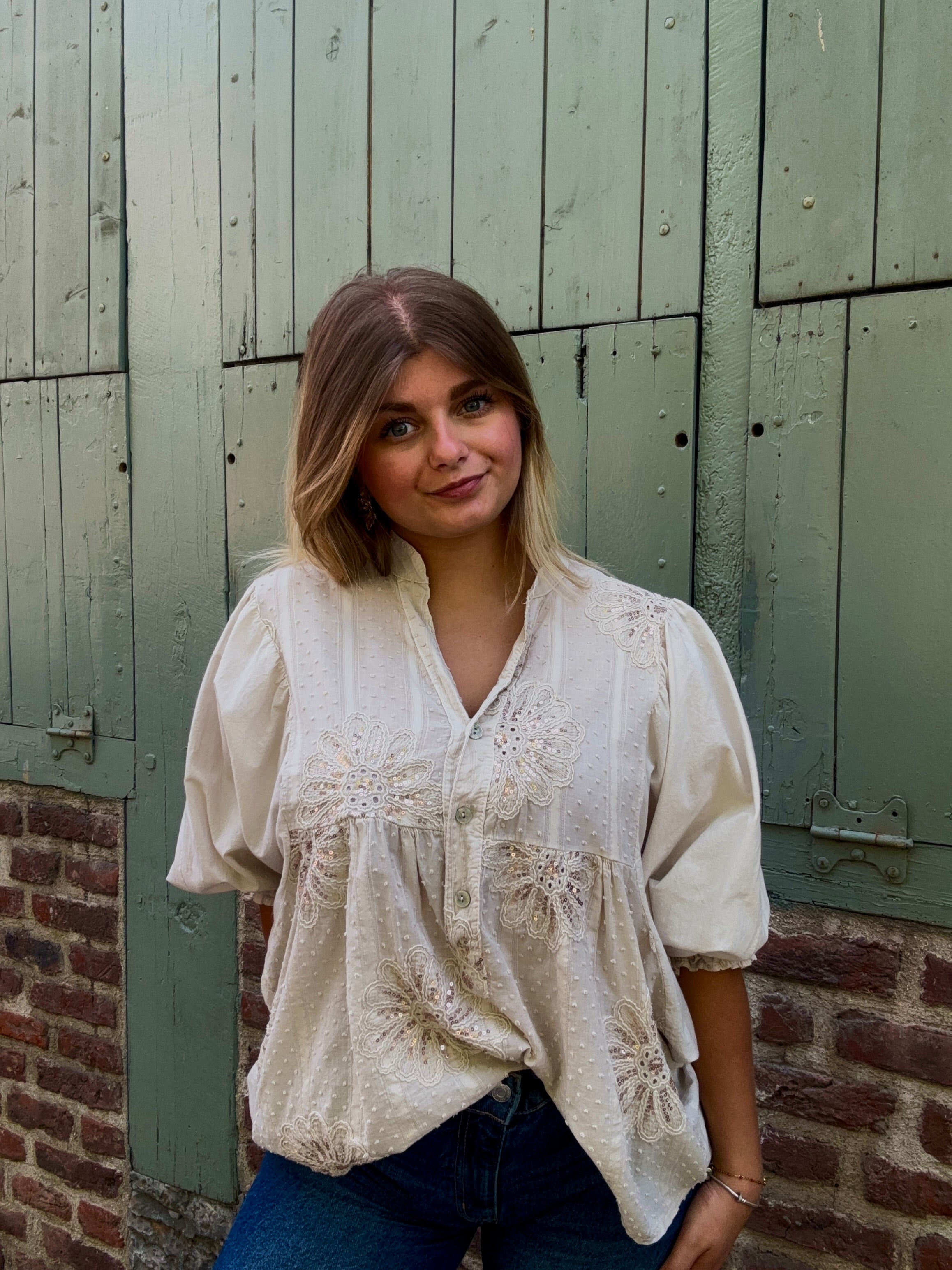 Blouse beige