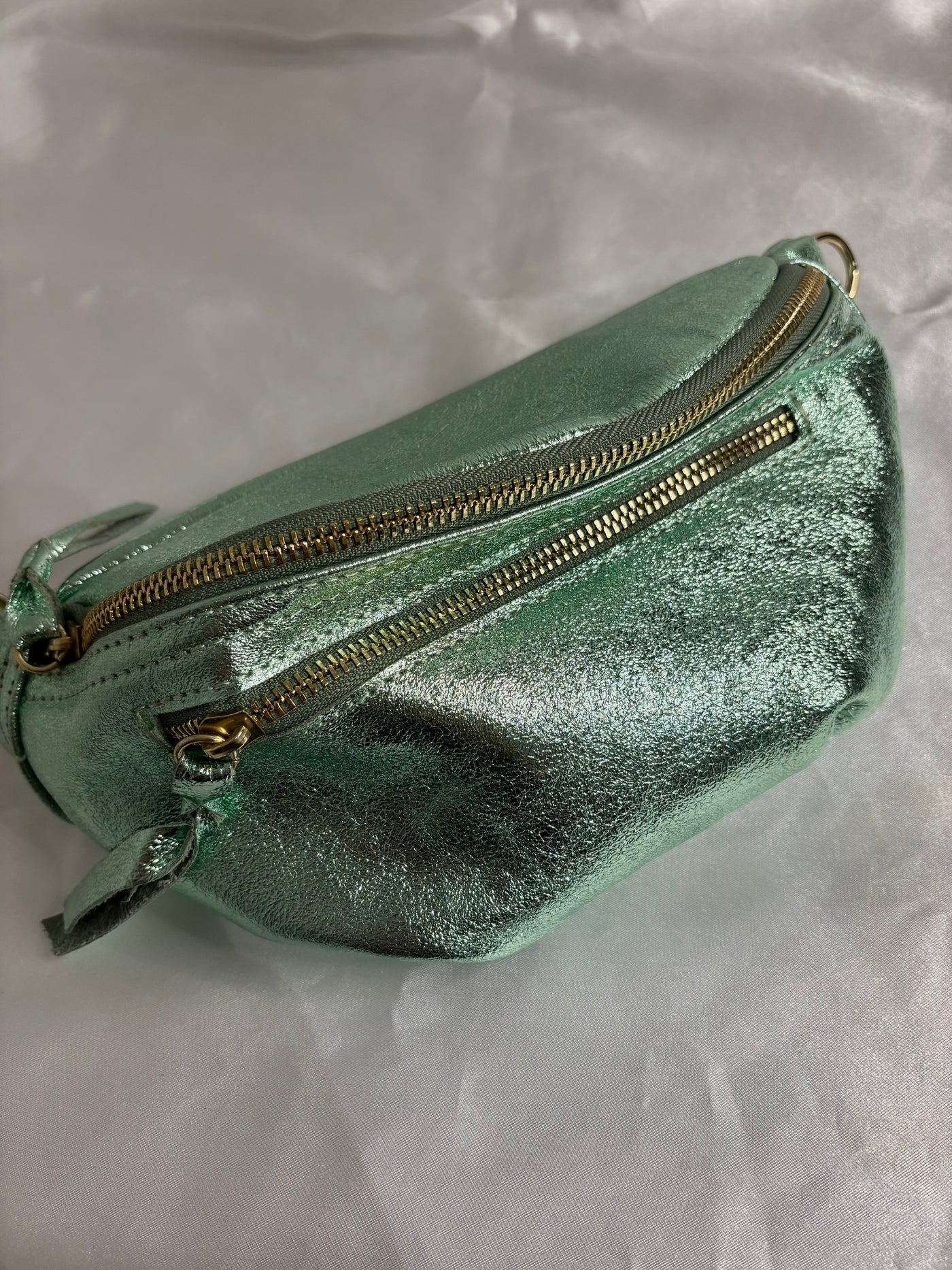 Sac banane vert irisé