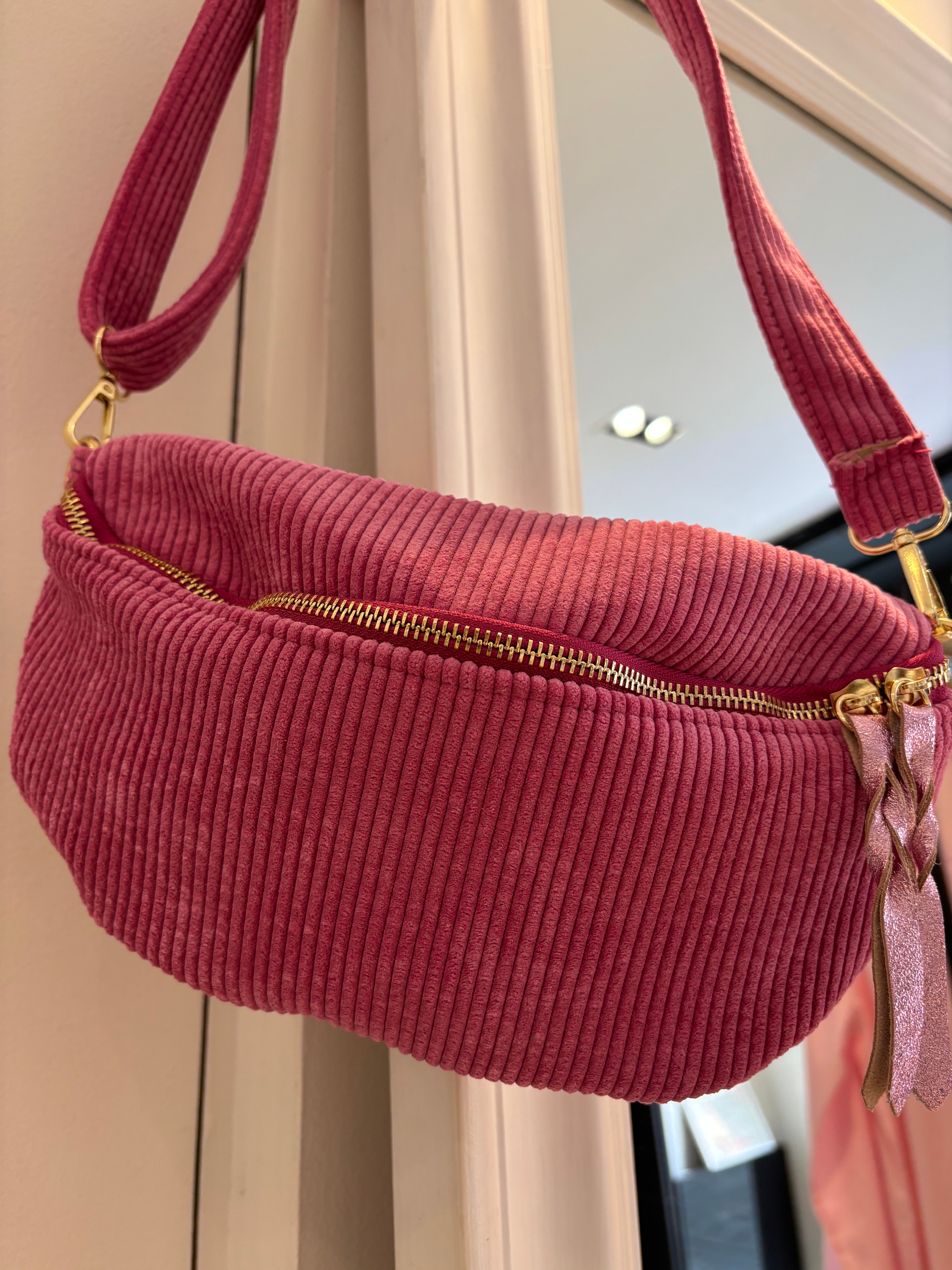 Sac banane rose Moderne