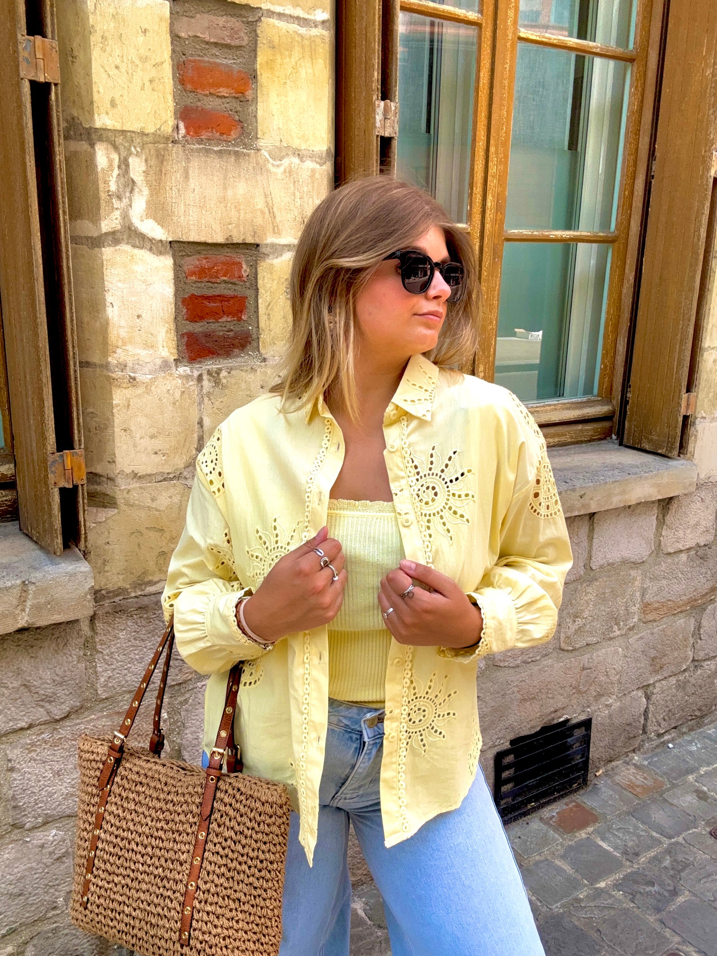Chemise jaune soleil