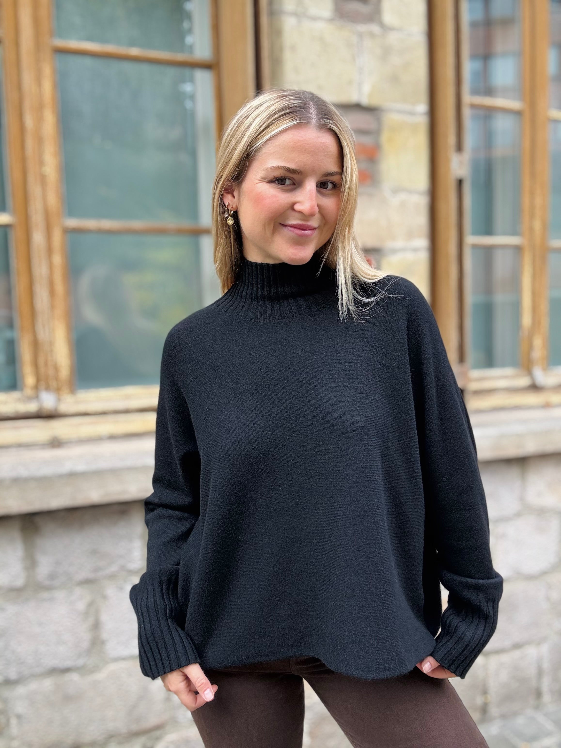 Pull Noir Doux