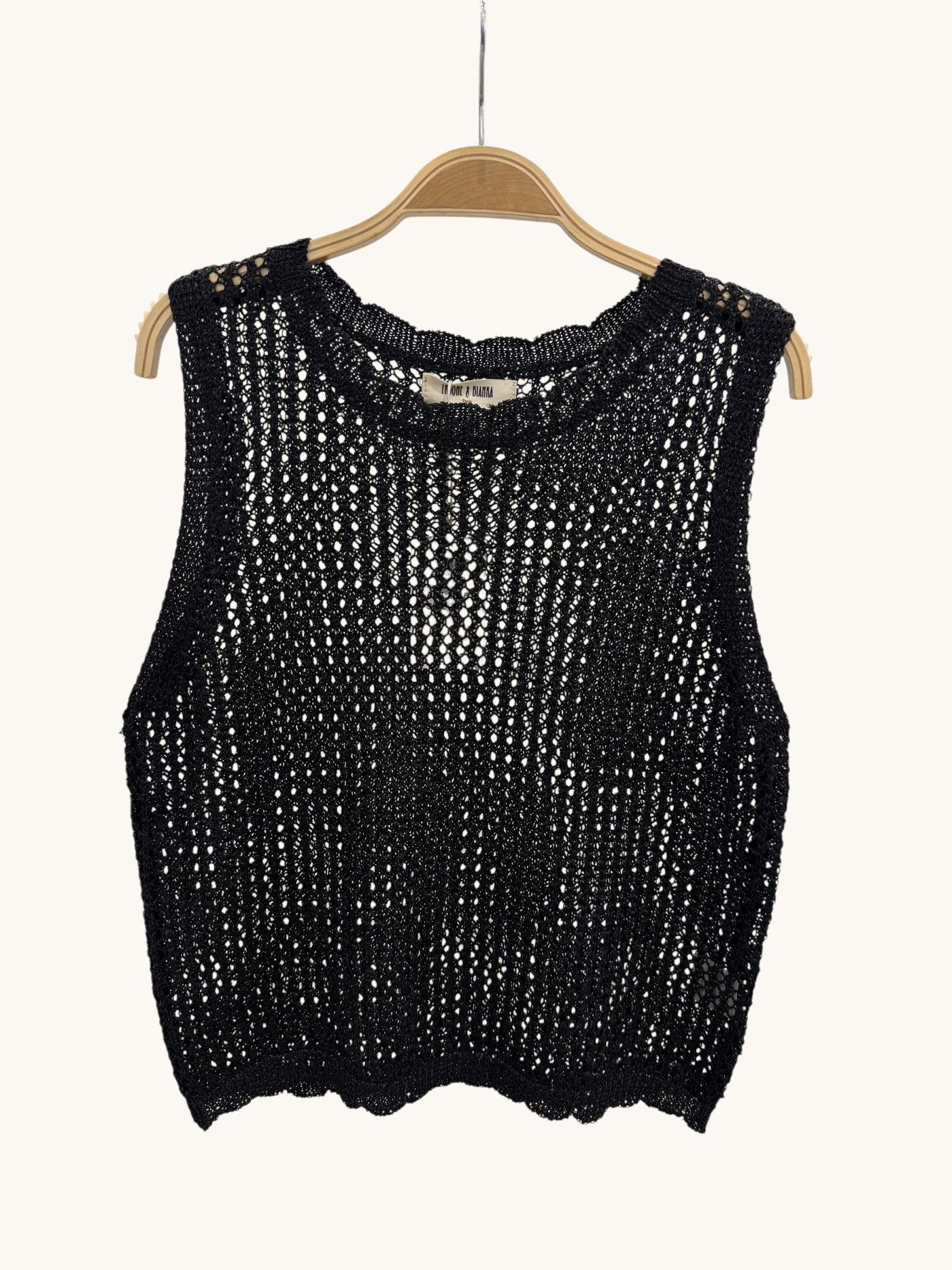 Top noir crochet