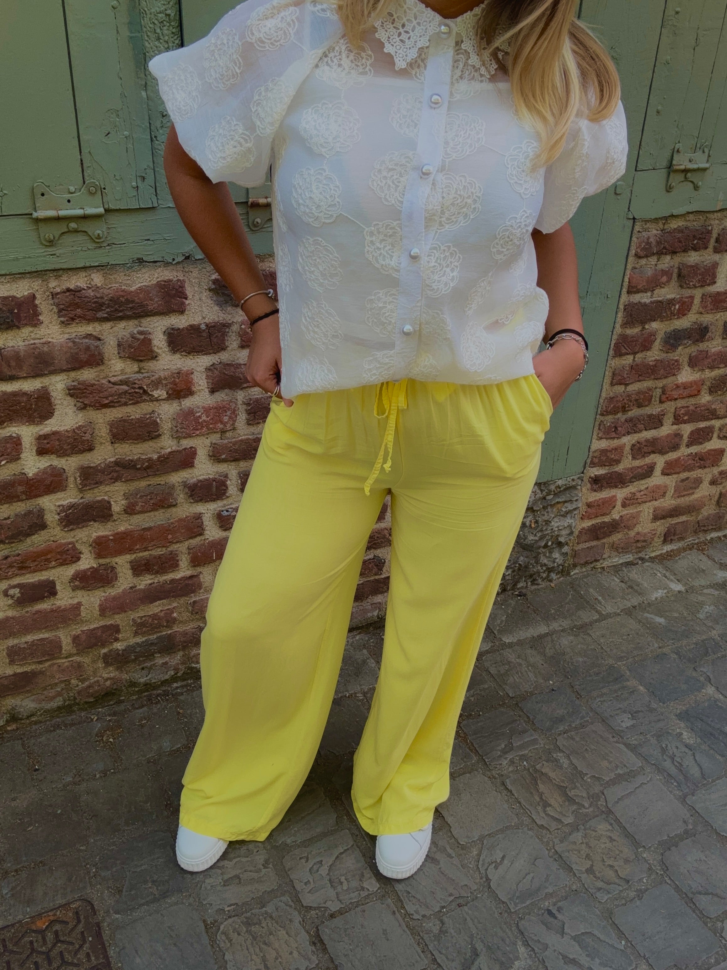 Pantalon Jaune Ravissant