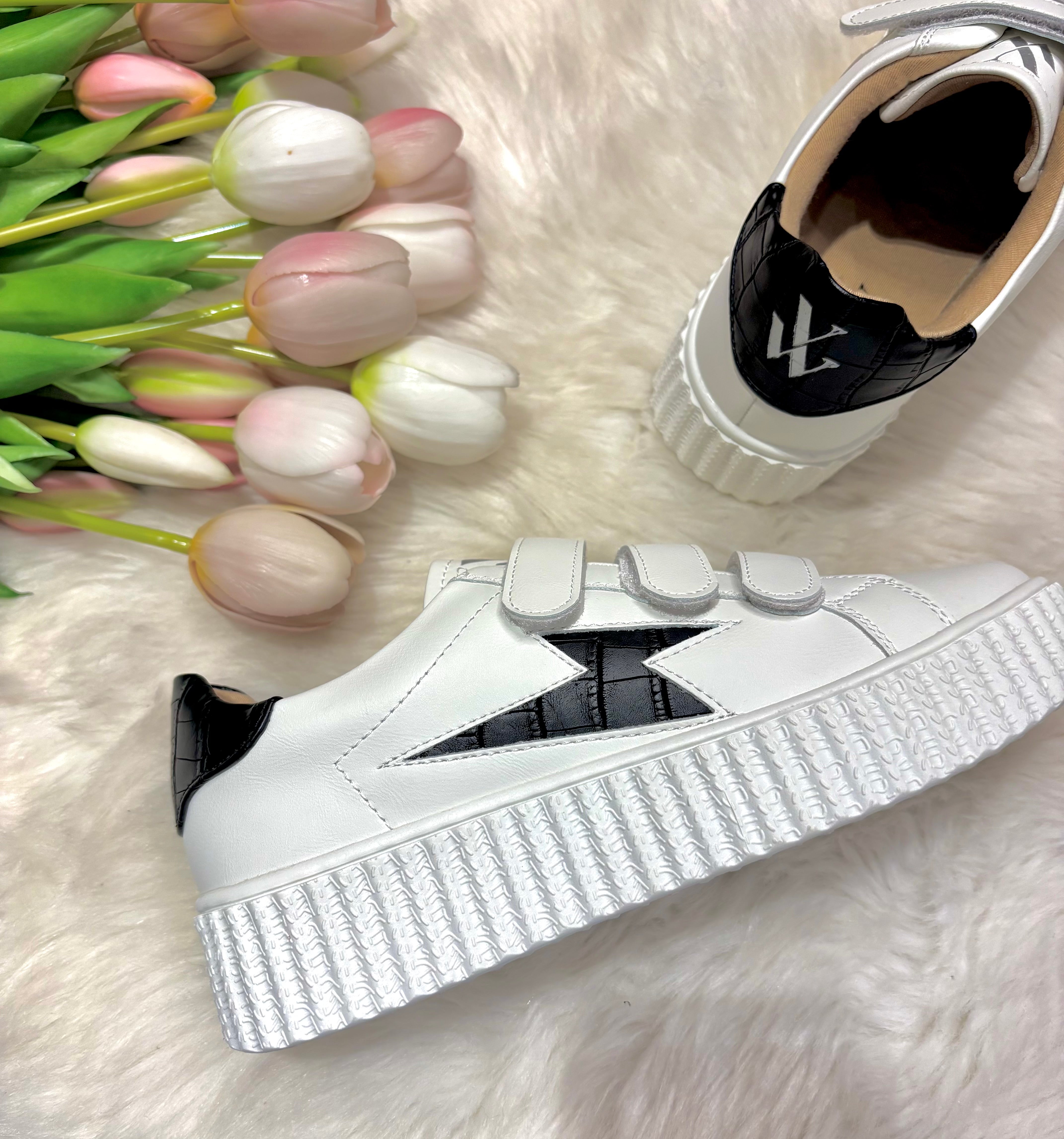 Baskets éclair Elsa blanc et noir croco VANESSA WU