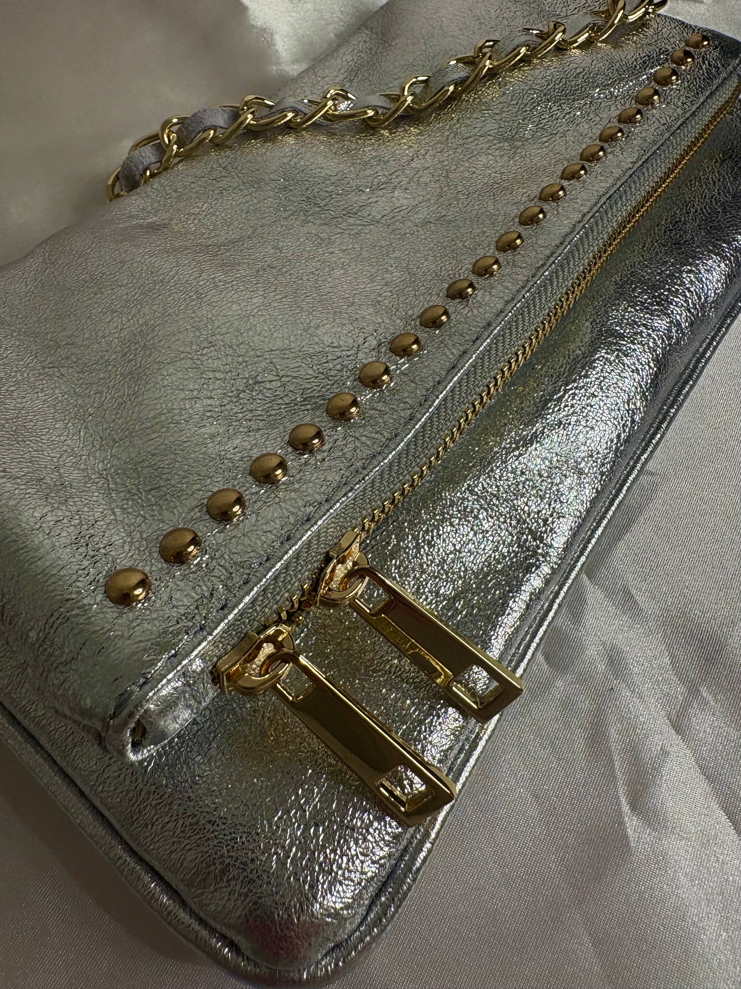 Sac pochette argenté irisé
