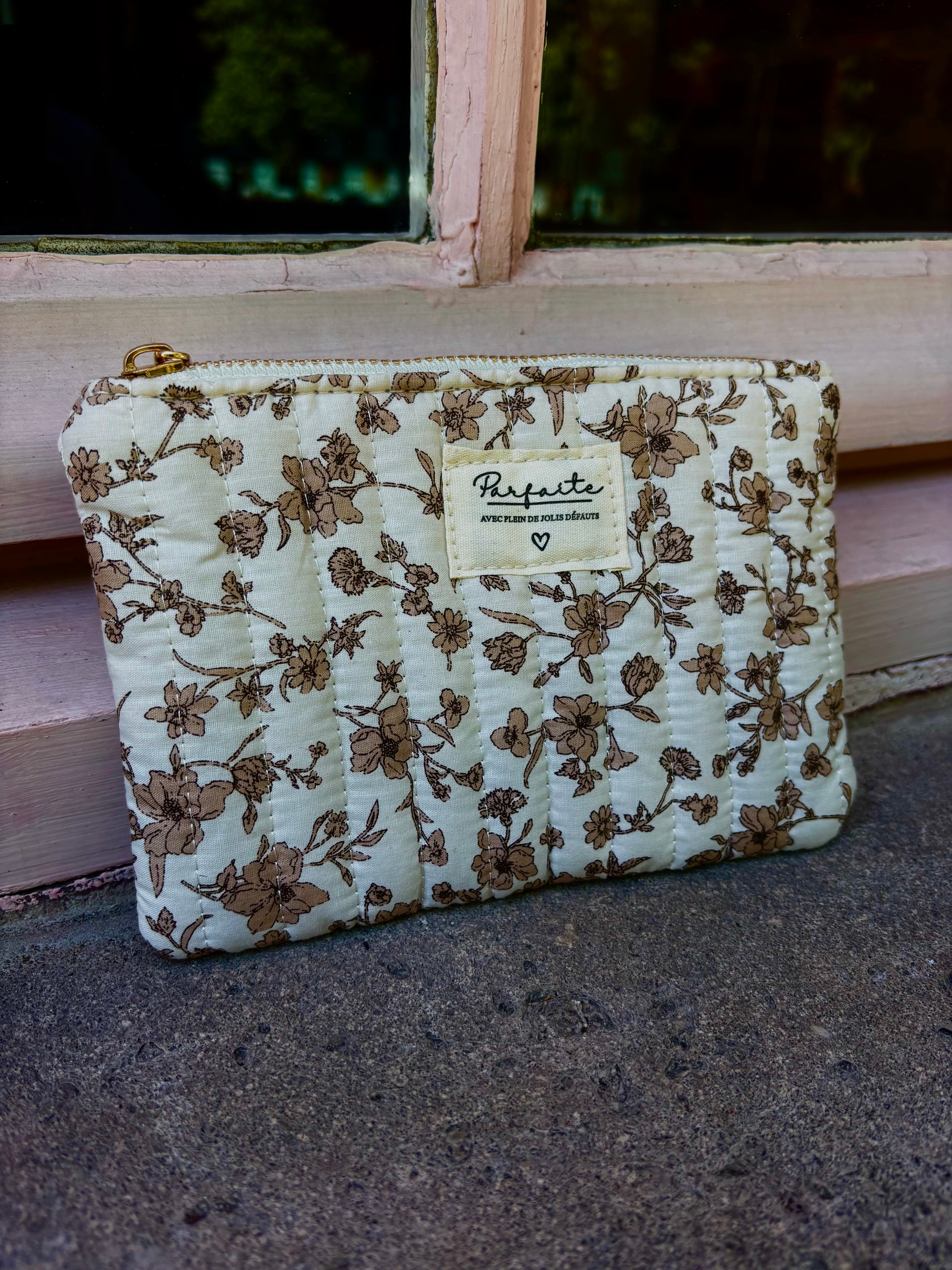 Pochette en coton fleuri
