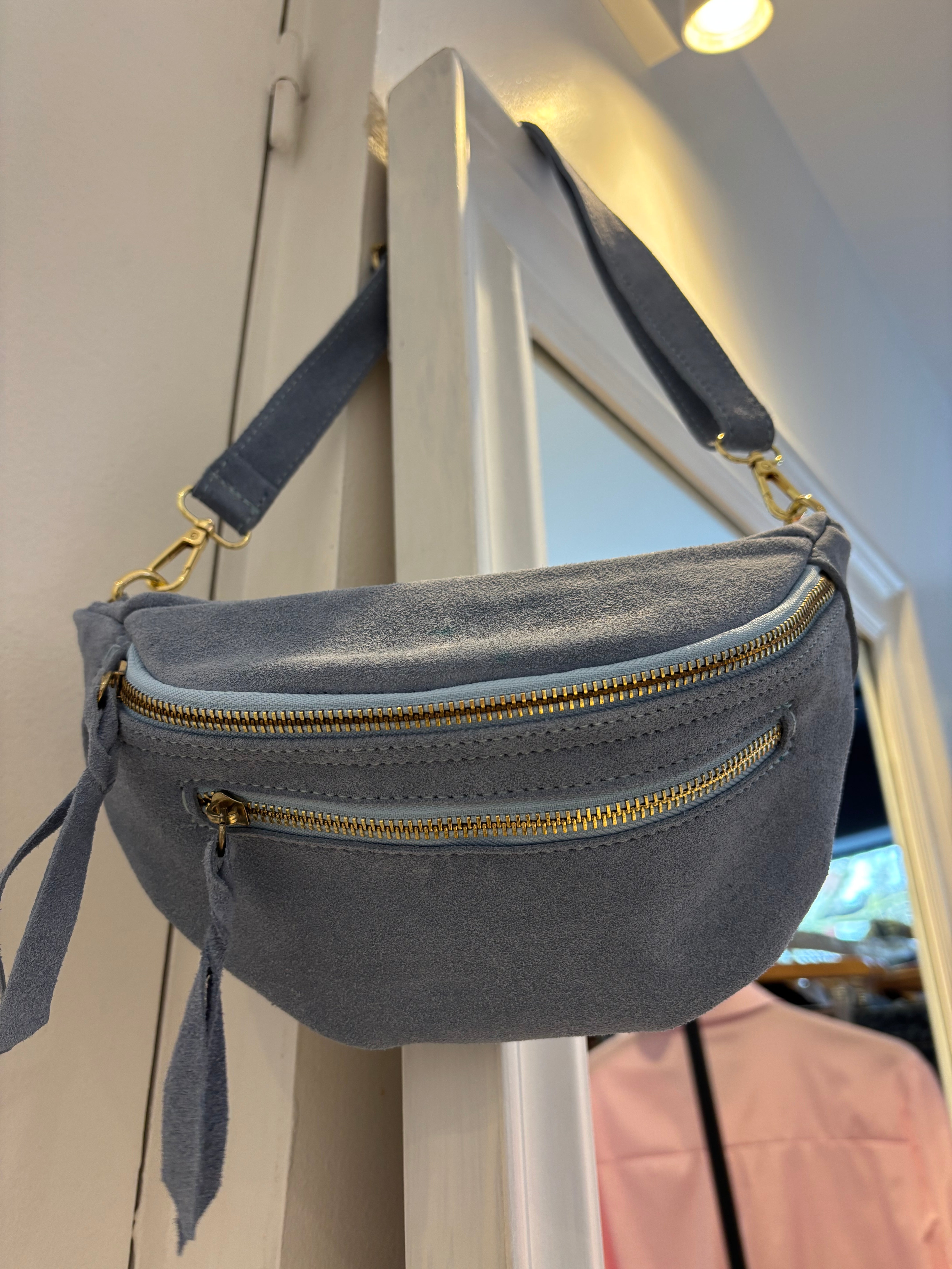 Sac banane bleu daim