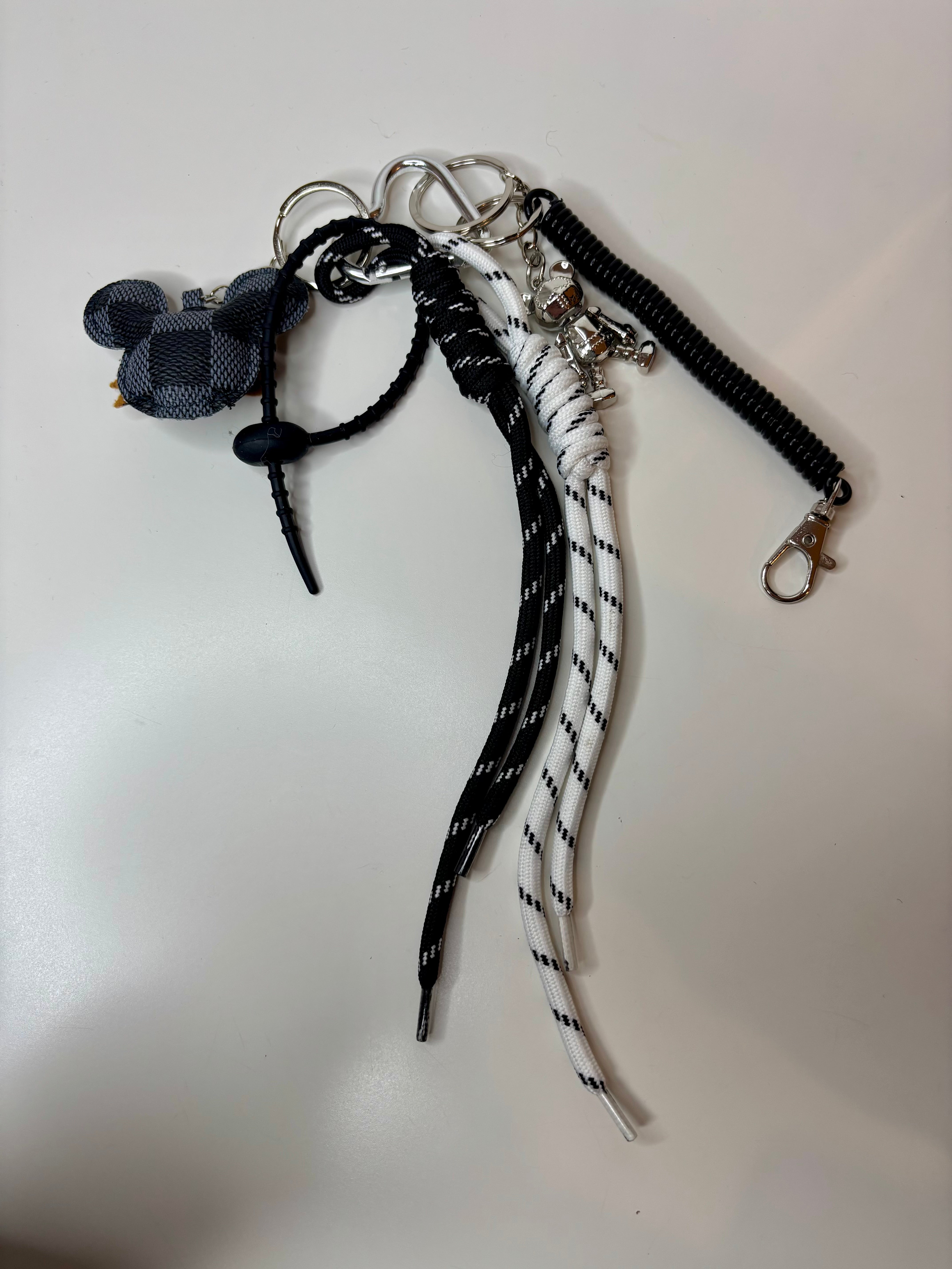 Bijou de sac ourson gris