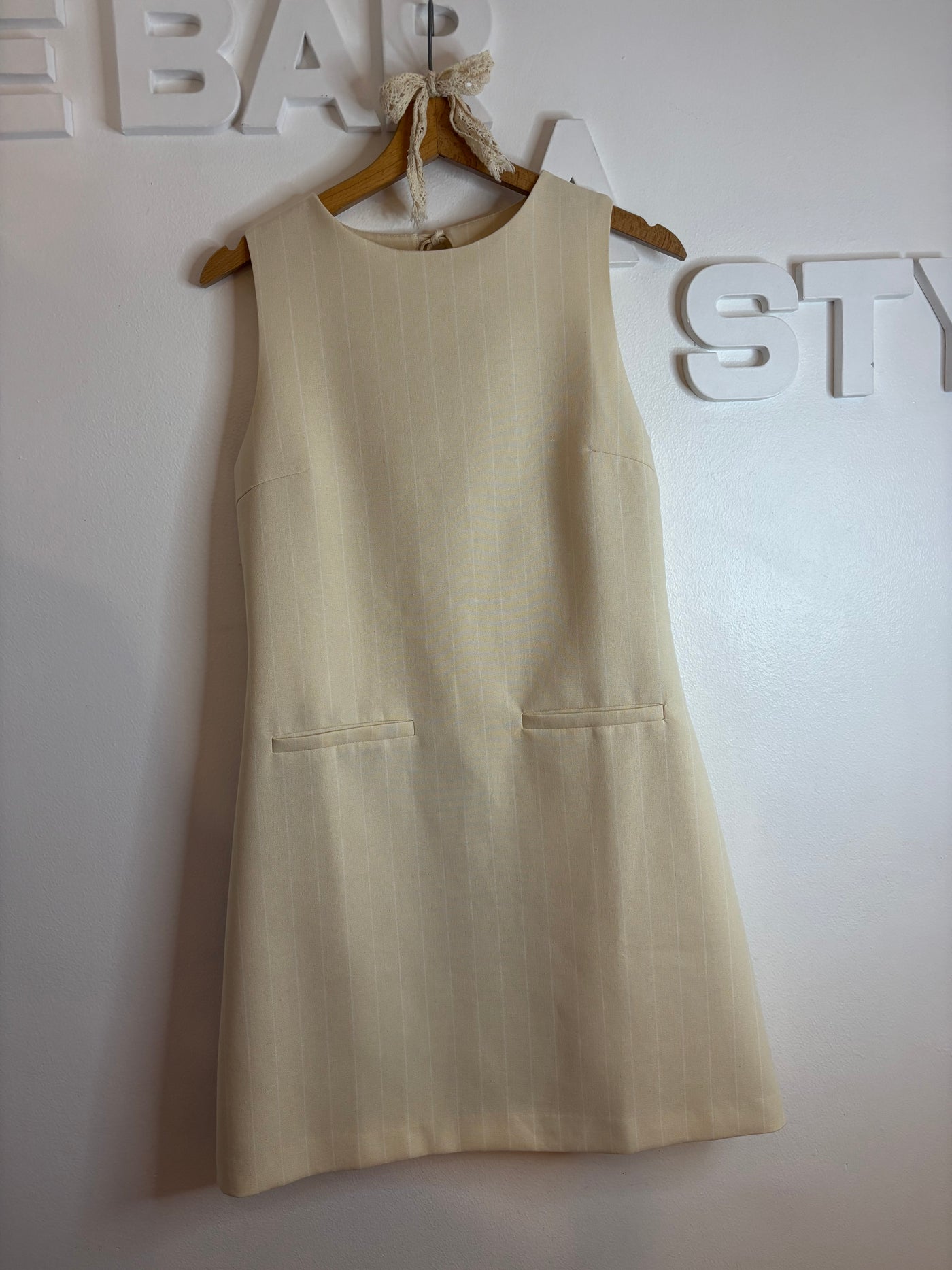 Robe courte rayée vanille VEA
