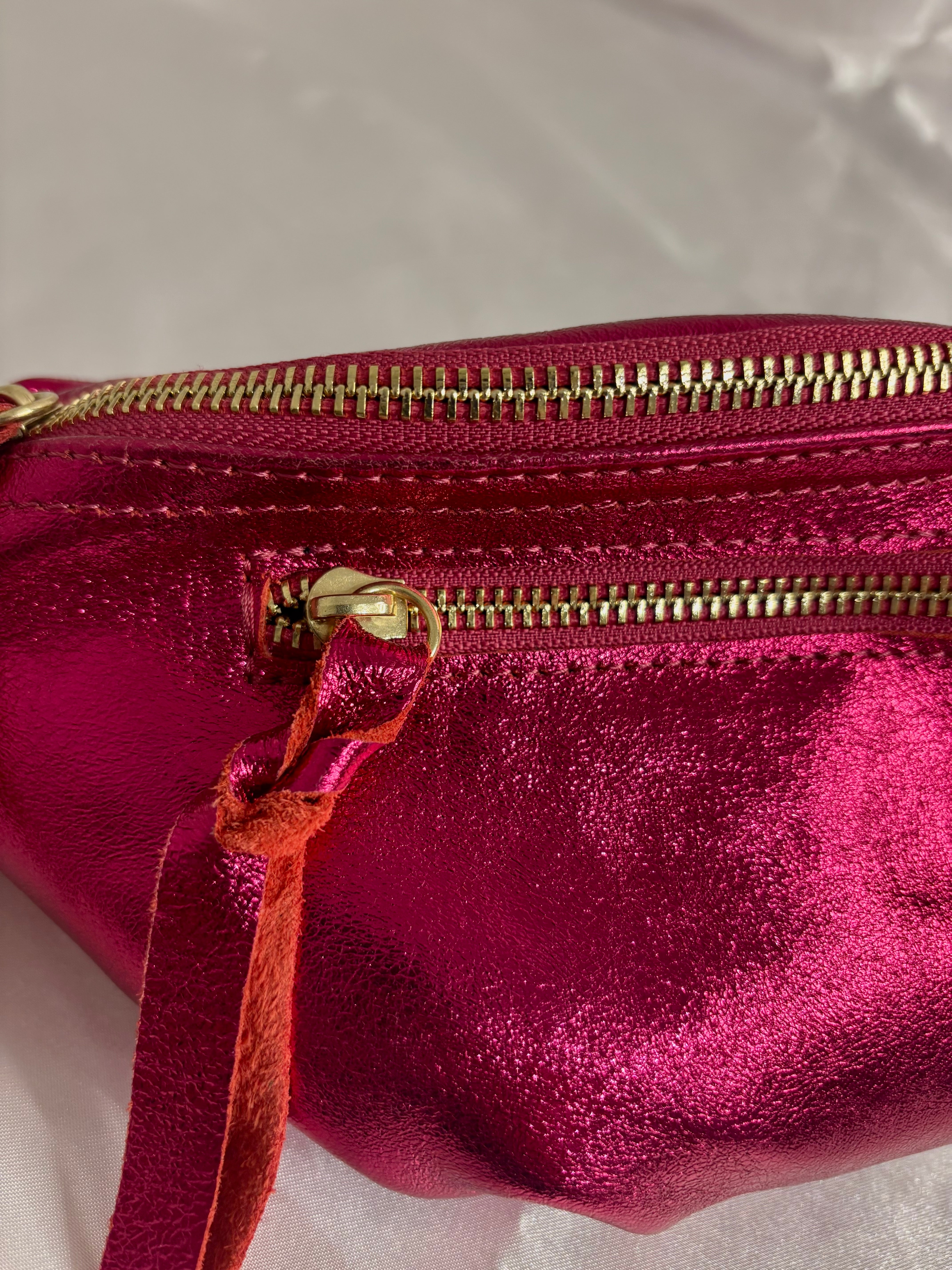 Sac banane rose irisé