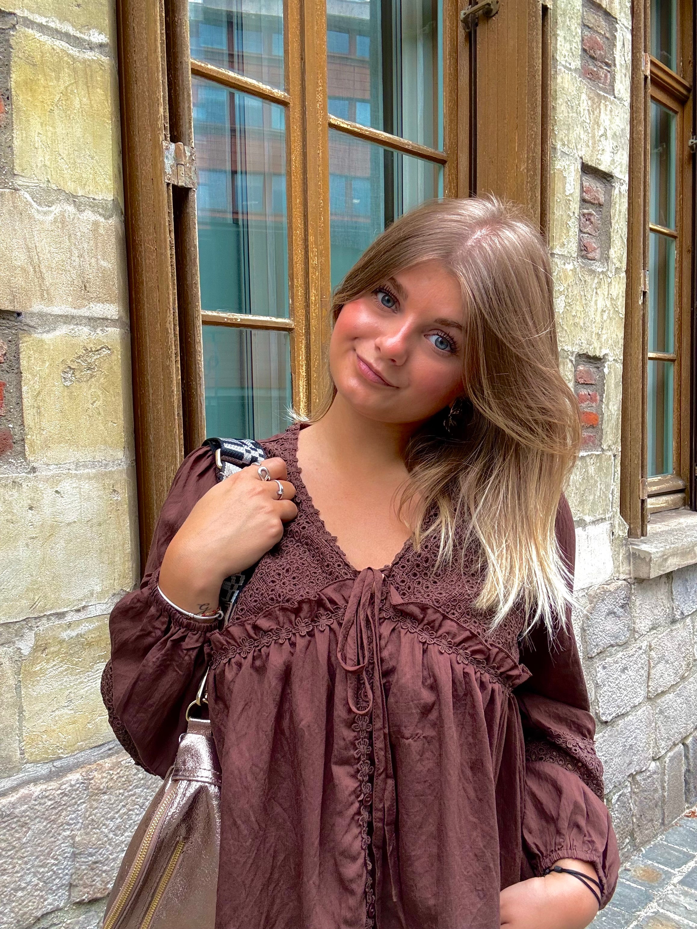 Blouse chocolat brodée