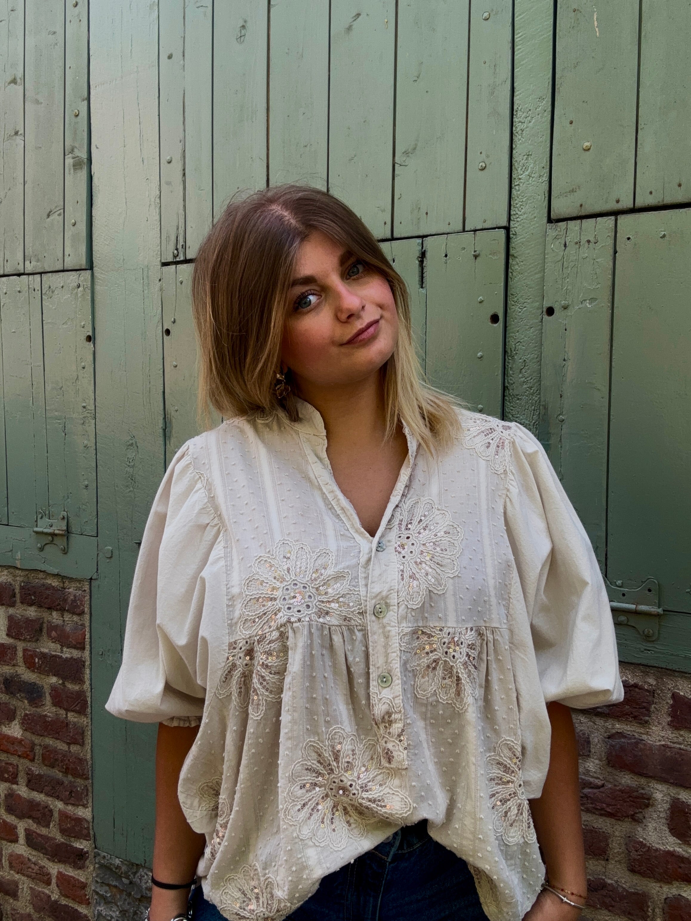 Blouse beige