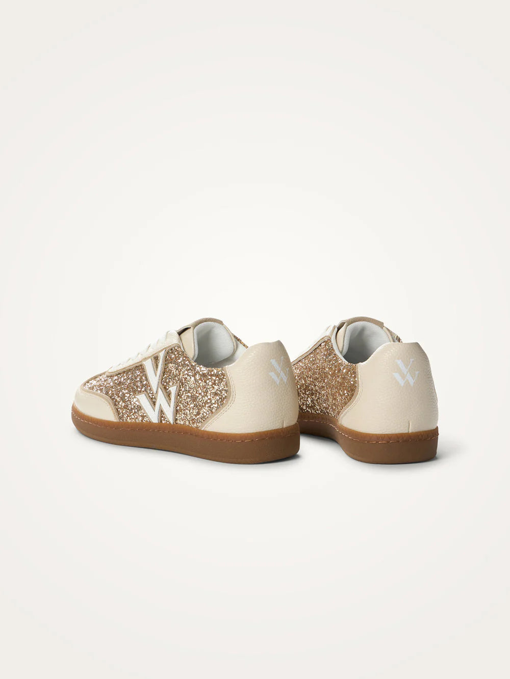 Baskets OR SUZANNE Vanessa Wu
