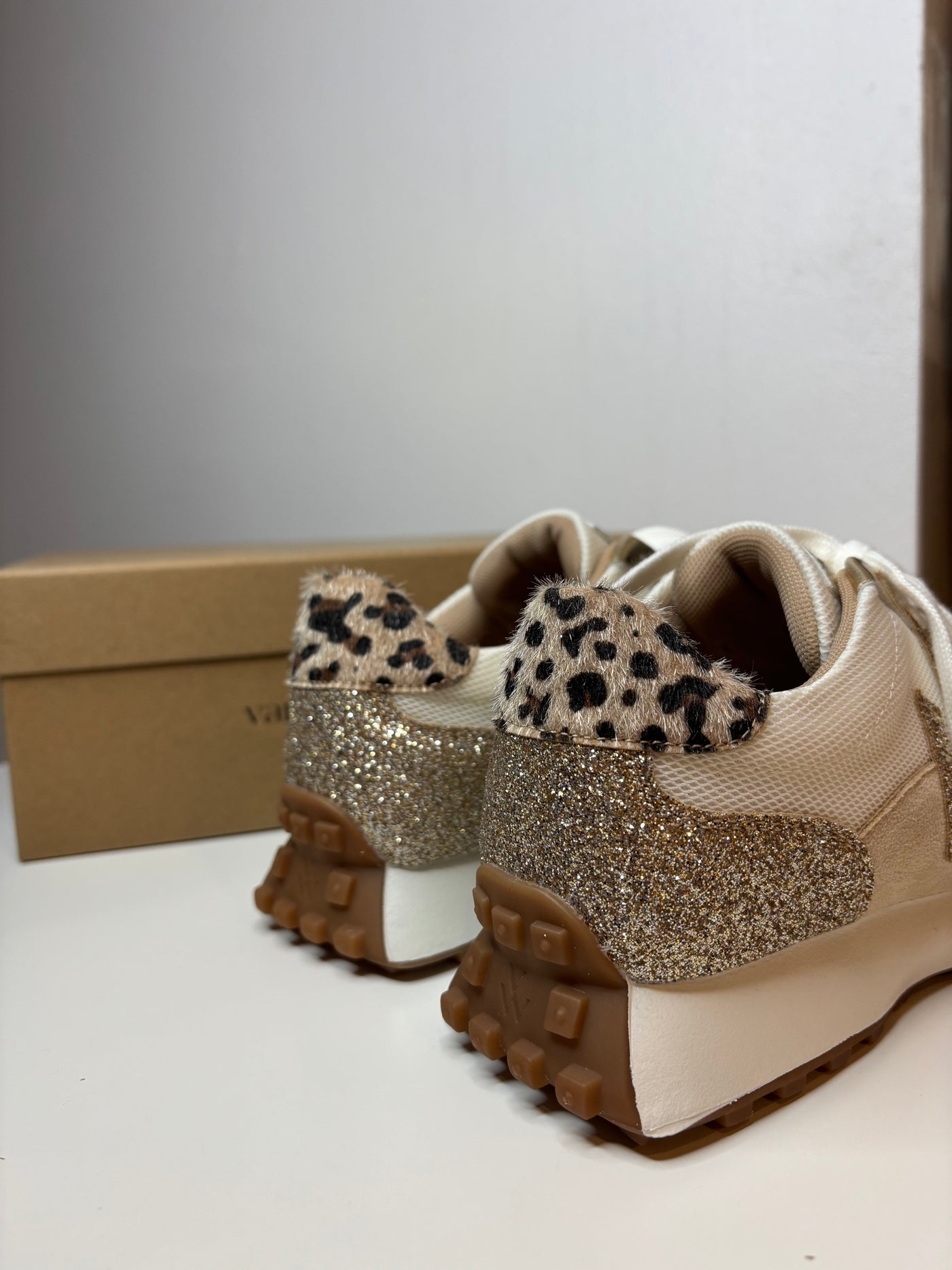 Baskets beiges FAUSTINE VANESSA WU