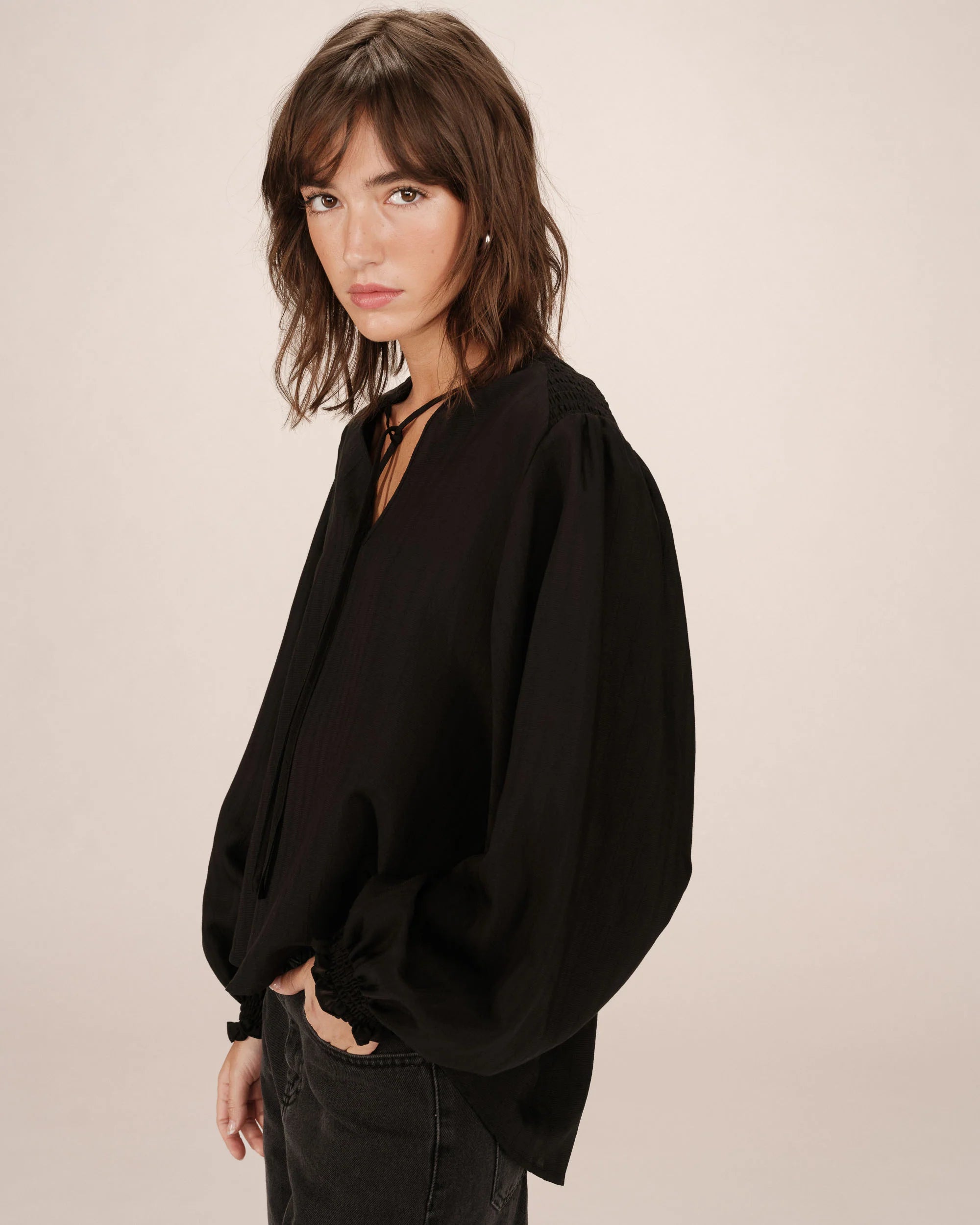 Blouse noire Serinda