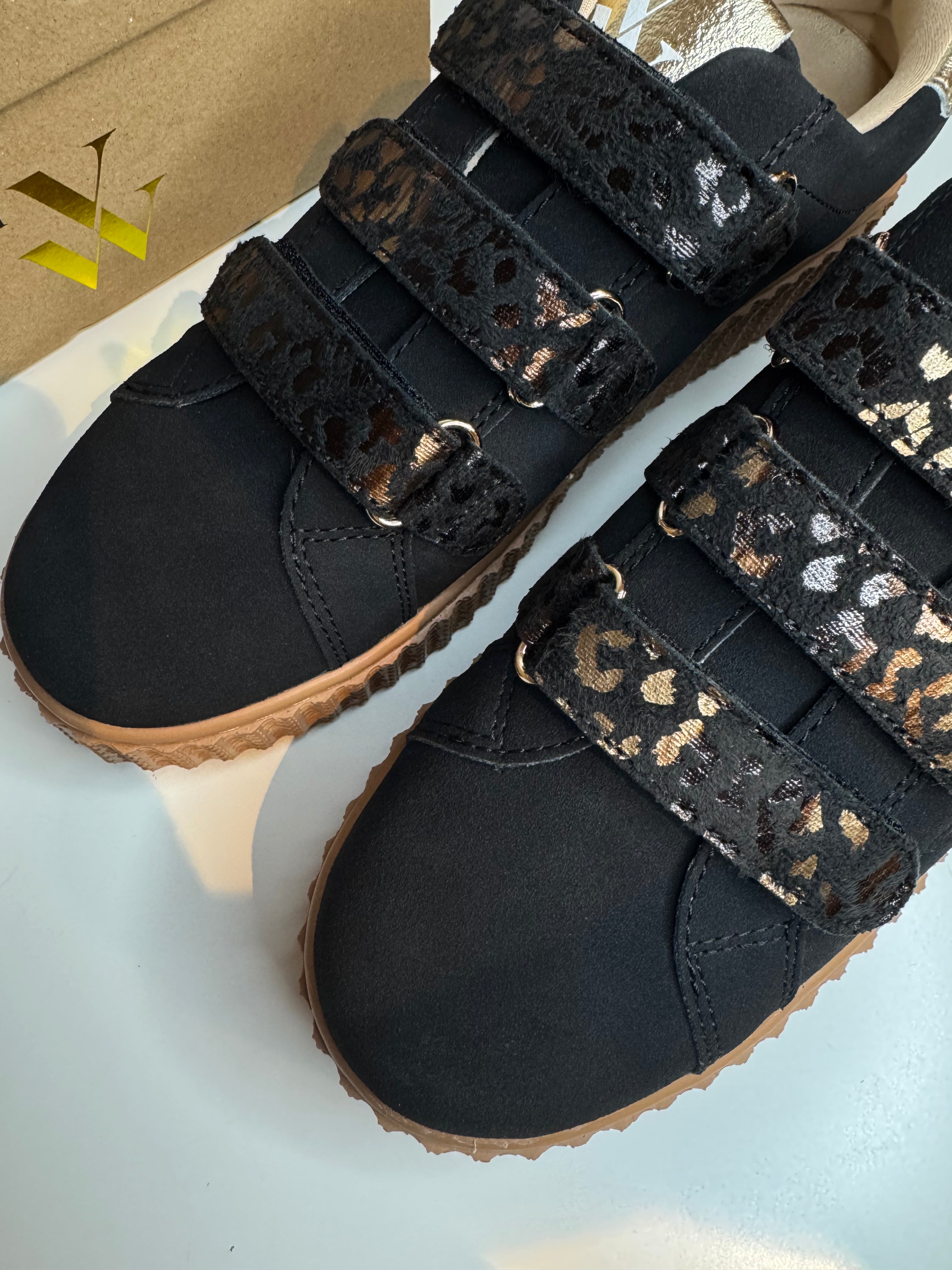 Baskets noires ABY Vanessa Wu